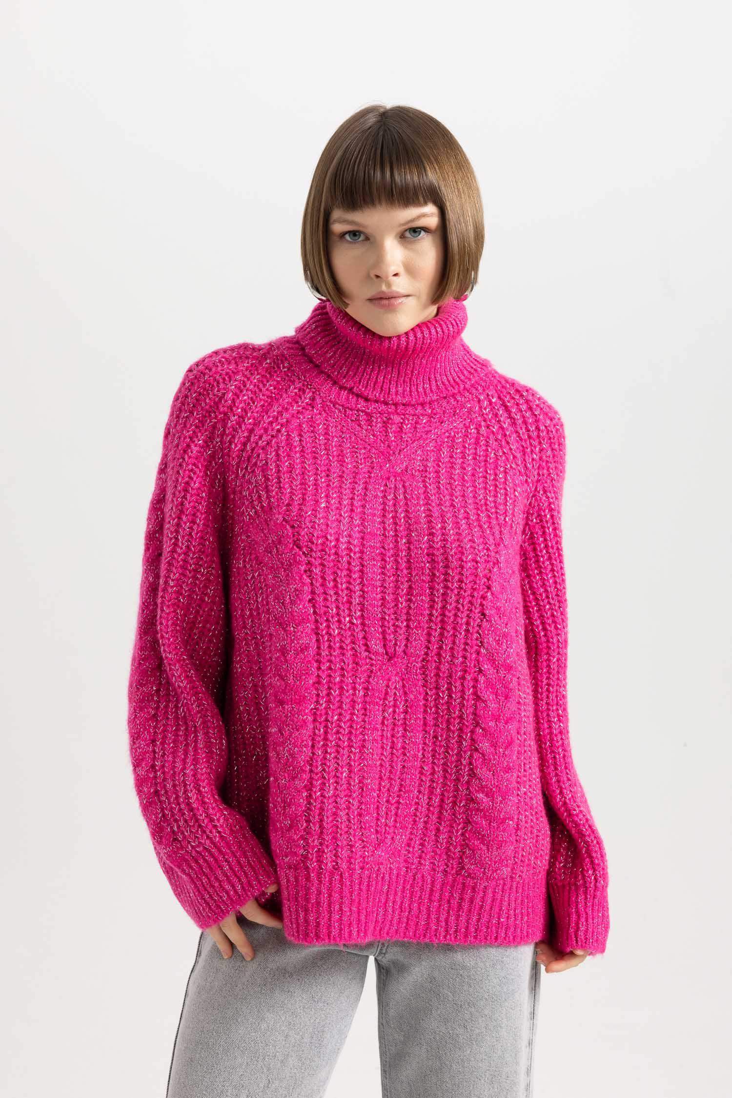 Oversize Fit Turtleneck Shiny Fabric Pullover