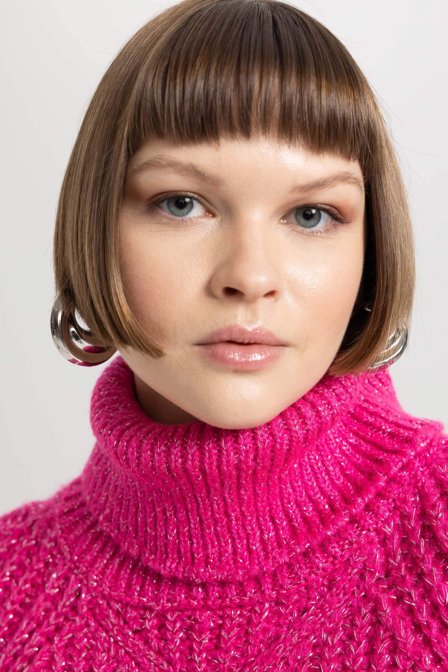 Oversize Fit Turtleneck Shiny Fabric Pullover