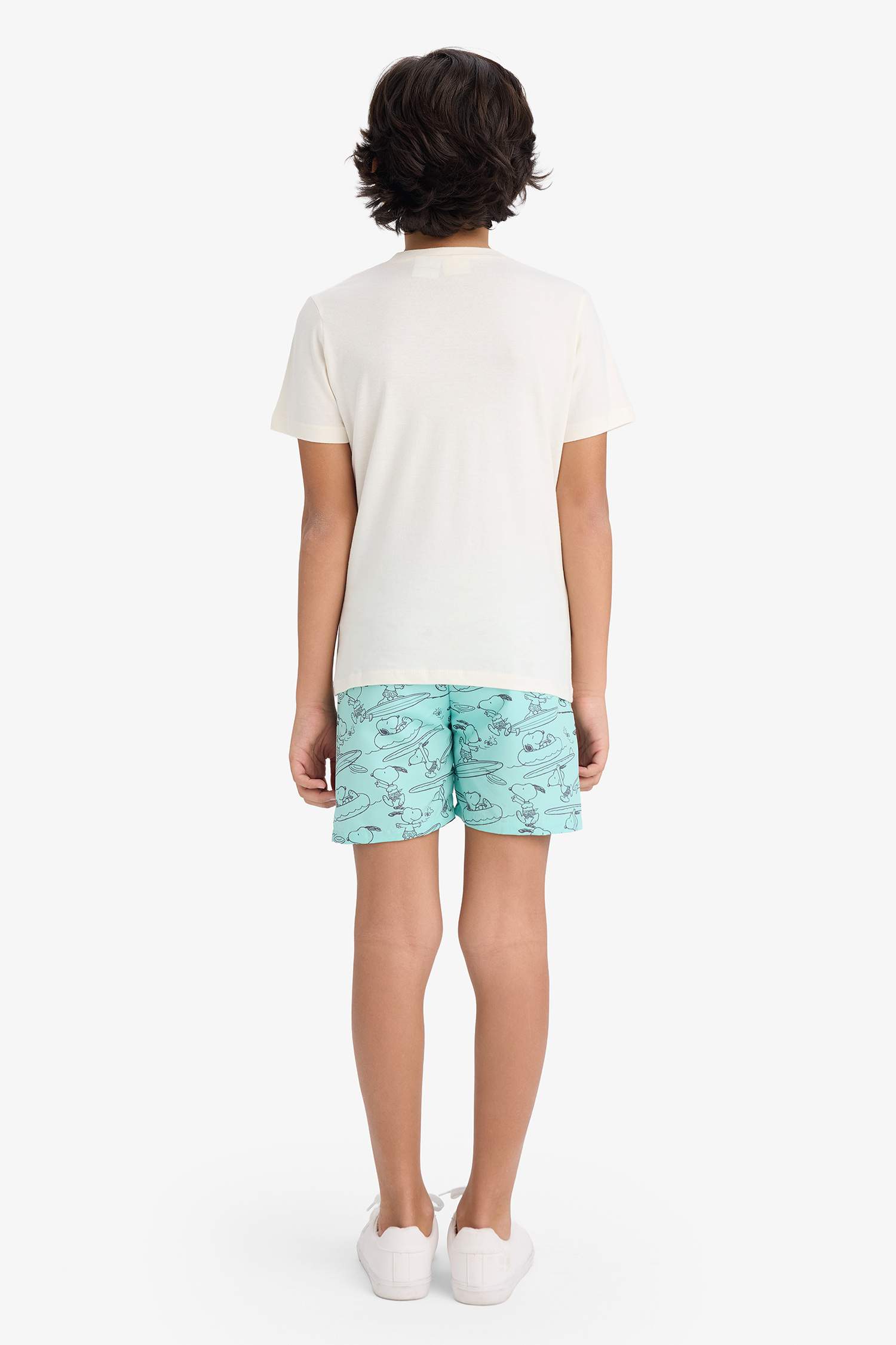 سيت ولادي شورت وتيشيرت من سنوبي - قطعتين