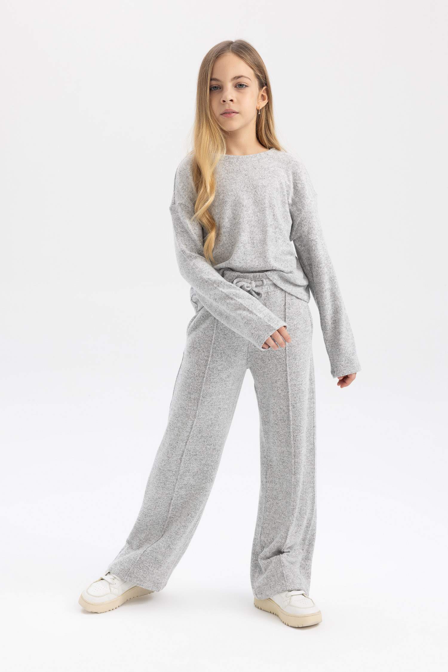 تيشيرت ردن طويل بناتي اوفر سايز وياخة مستديرة