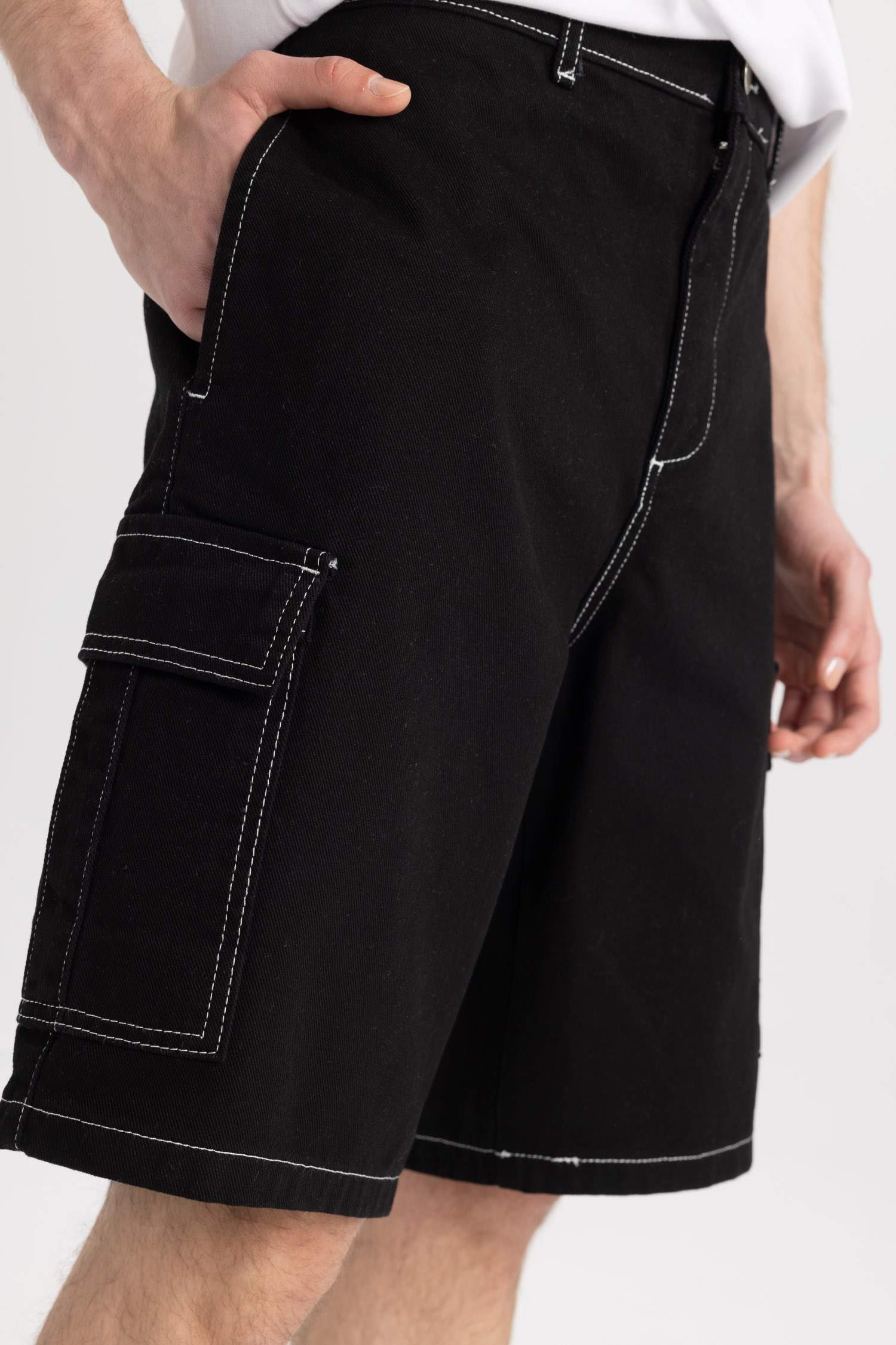 Relax Fit Gabardine Regular Hem Bermuda