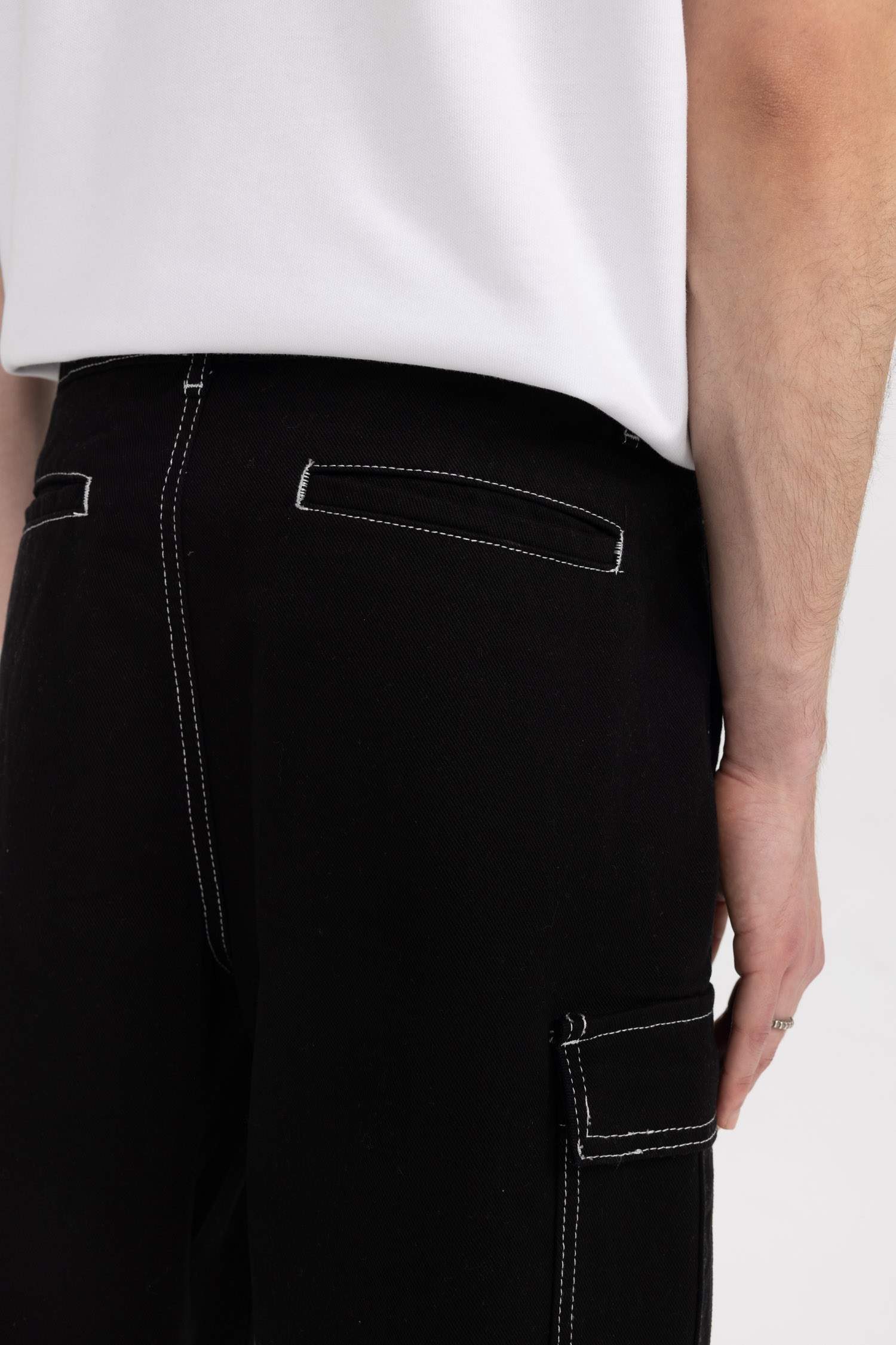 Relax Fit Gabardine Regular Hem Bermuda