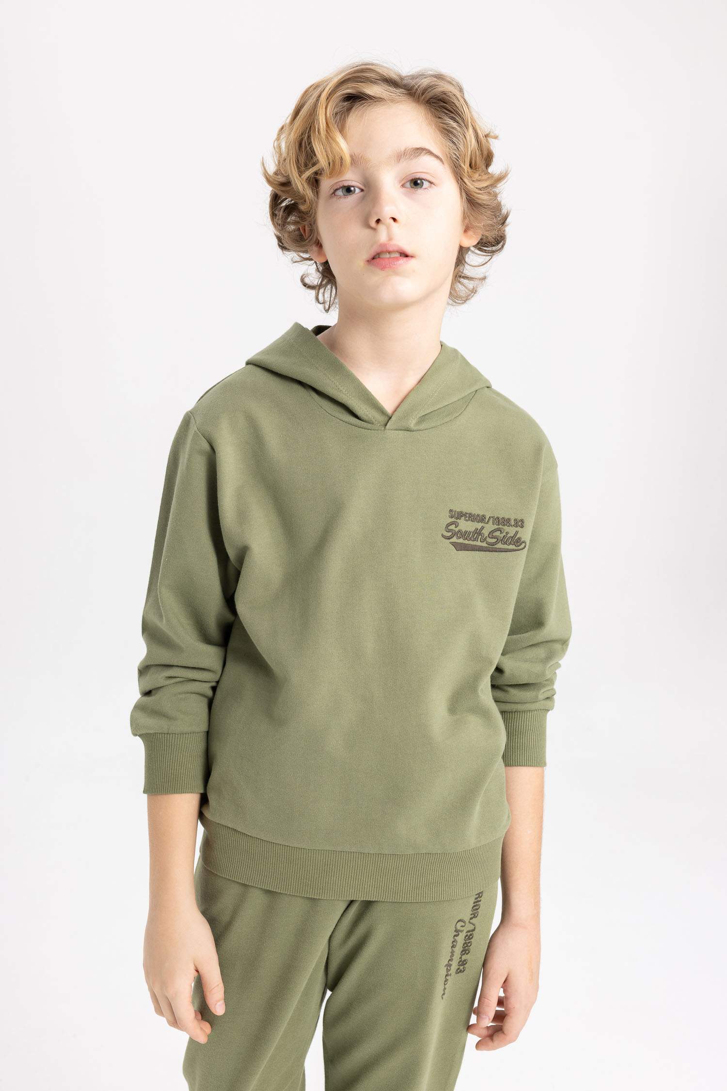 سيت ولادي سويت شيرت بنطلون بجامة رياضي - قطعتين