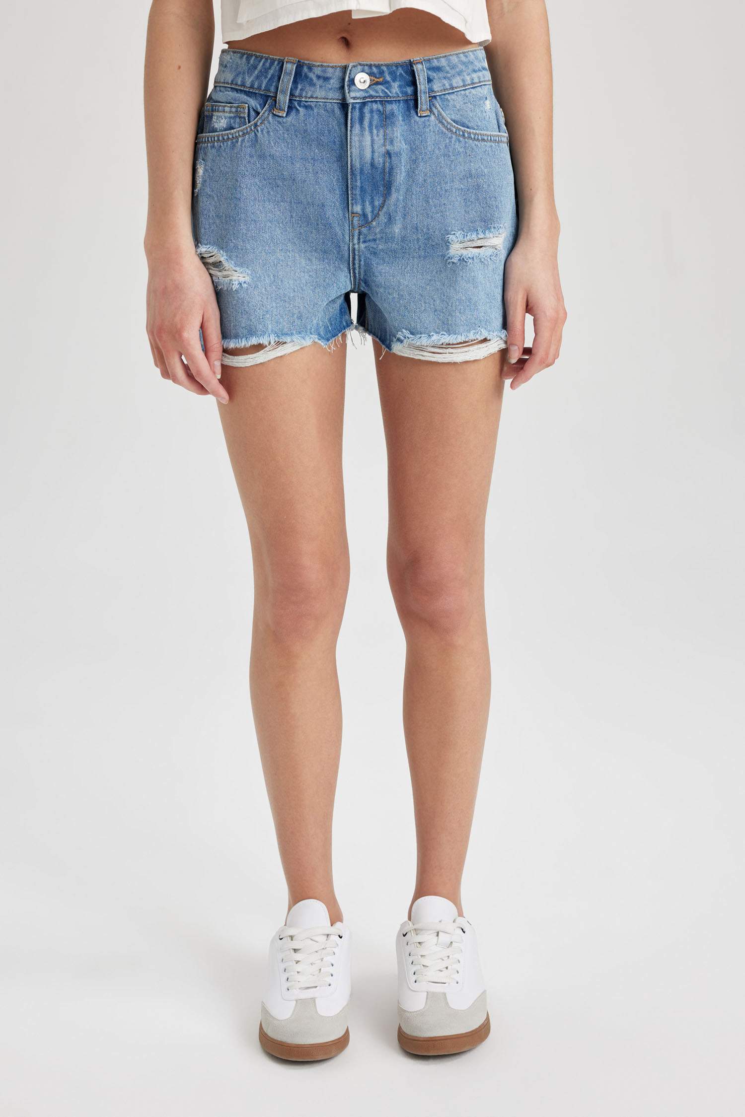 Шолақ шалбар