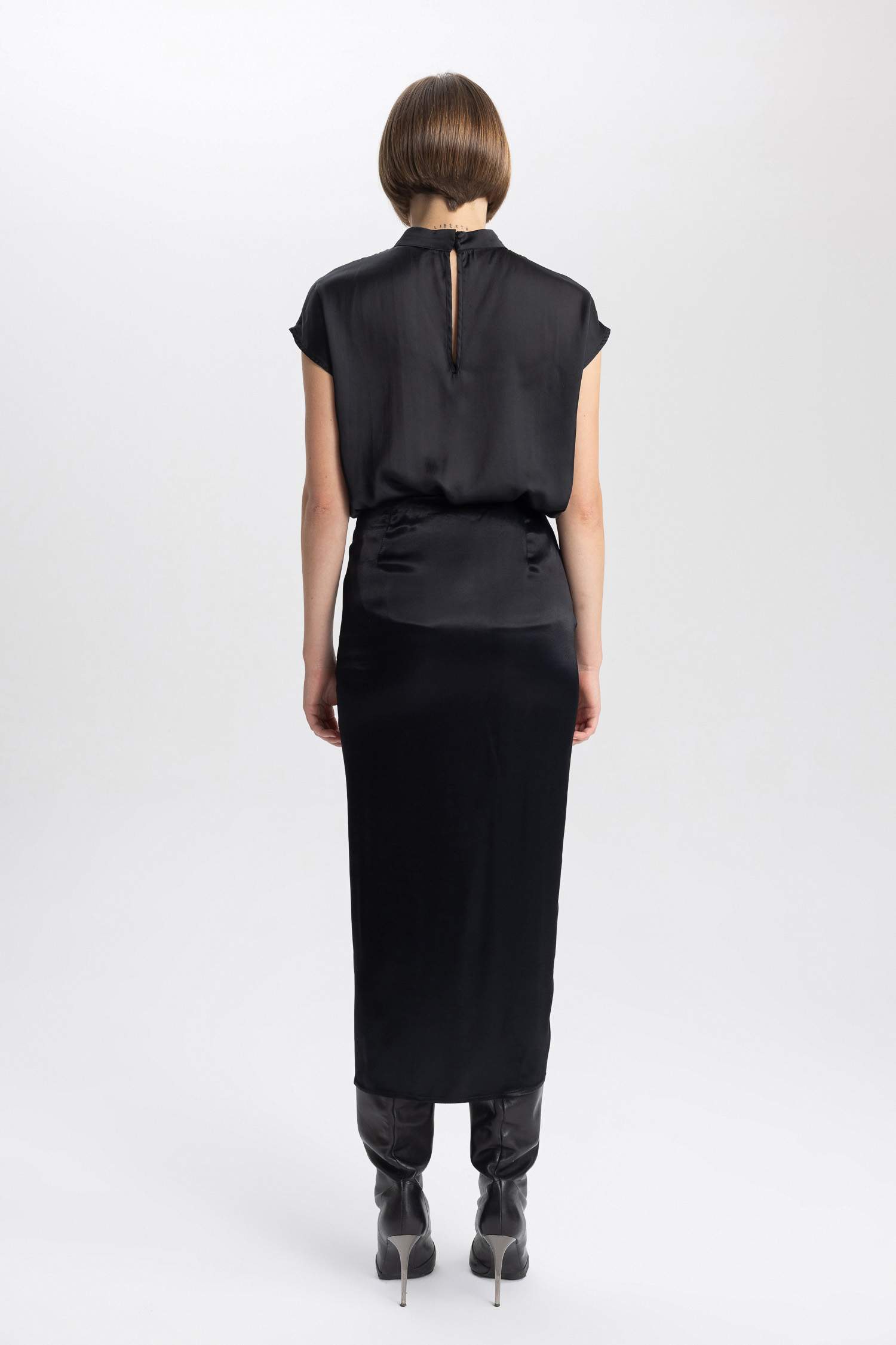 A Cut Satin Normal Waist Midi Skirt