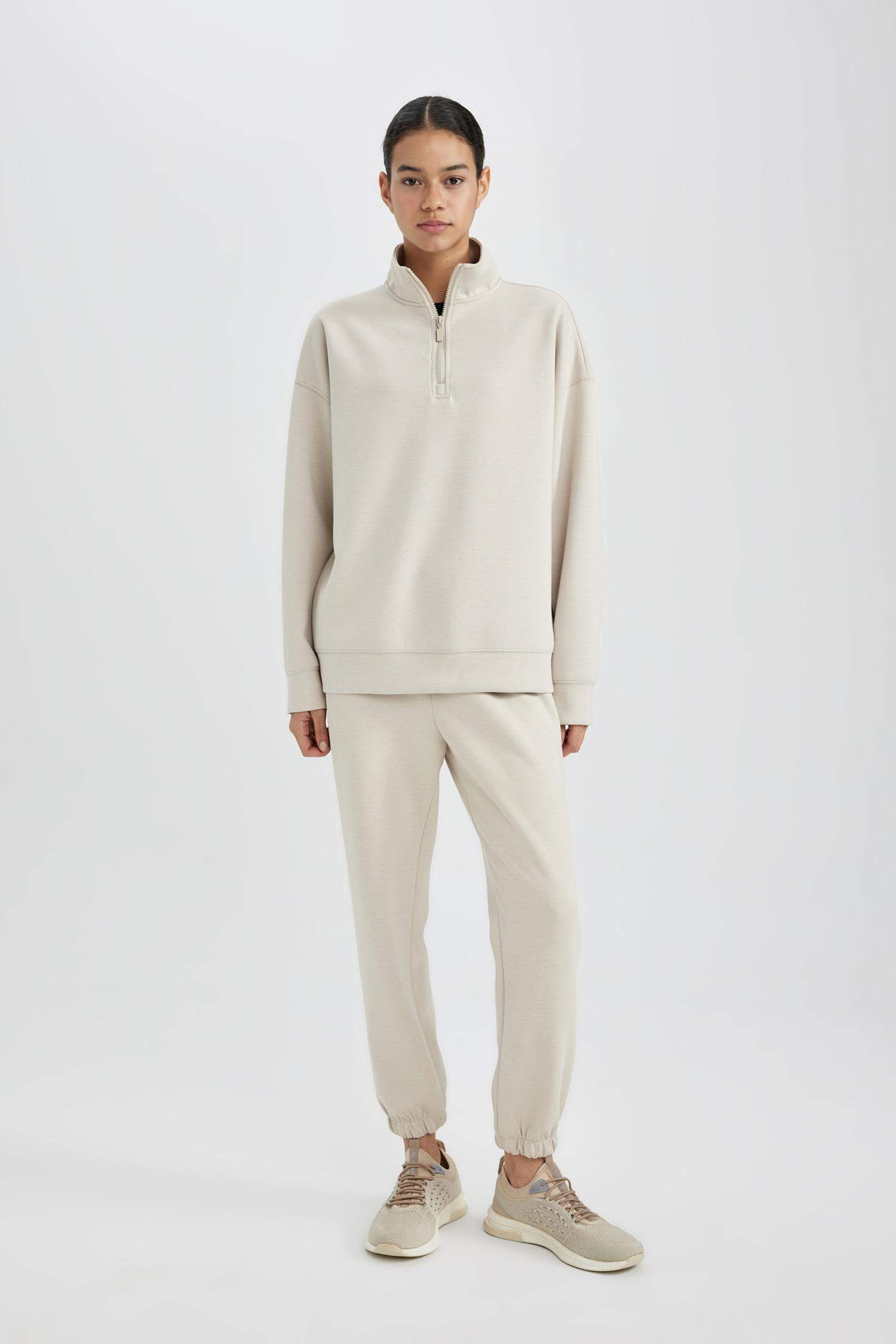 Oversize Geniş Kalıp Dik Yaka Sporcu Sweatshirt