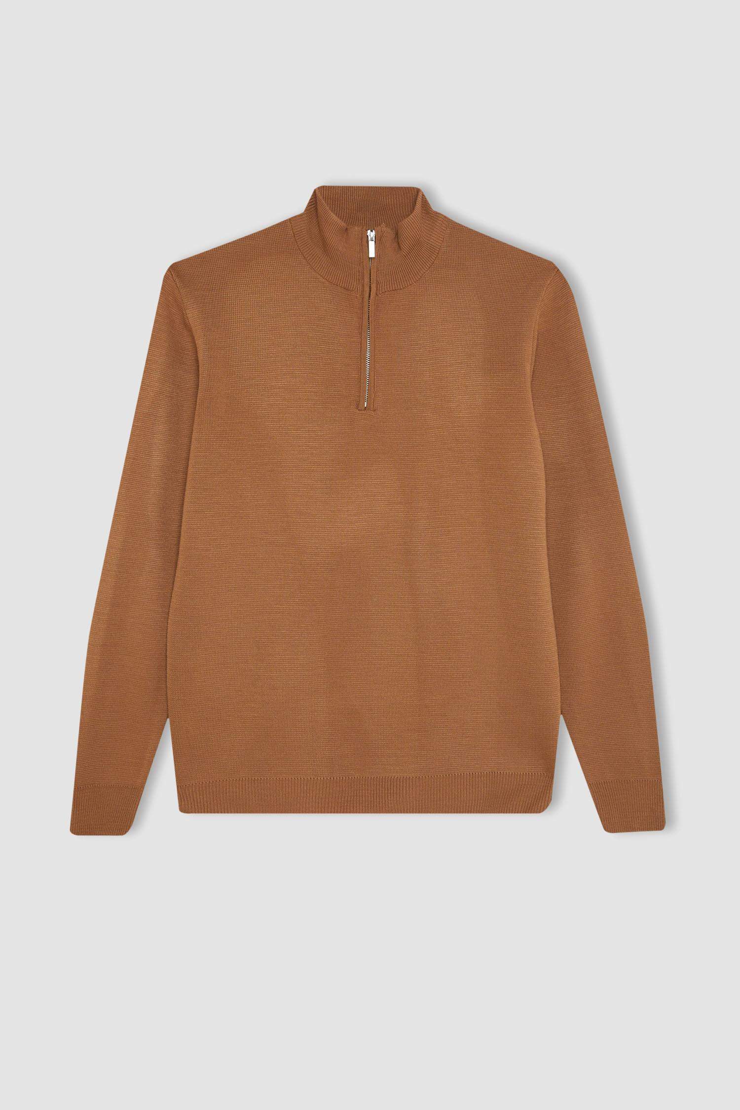 بلوز تريكو سادة قصة عادية بياخة عالية بسحاب