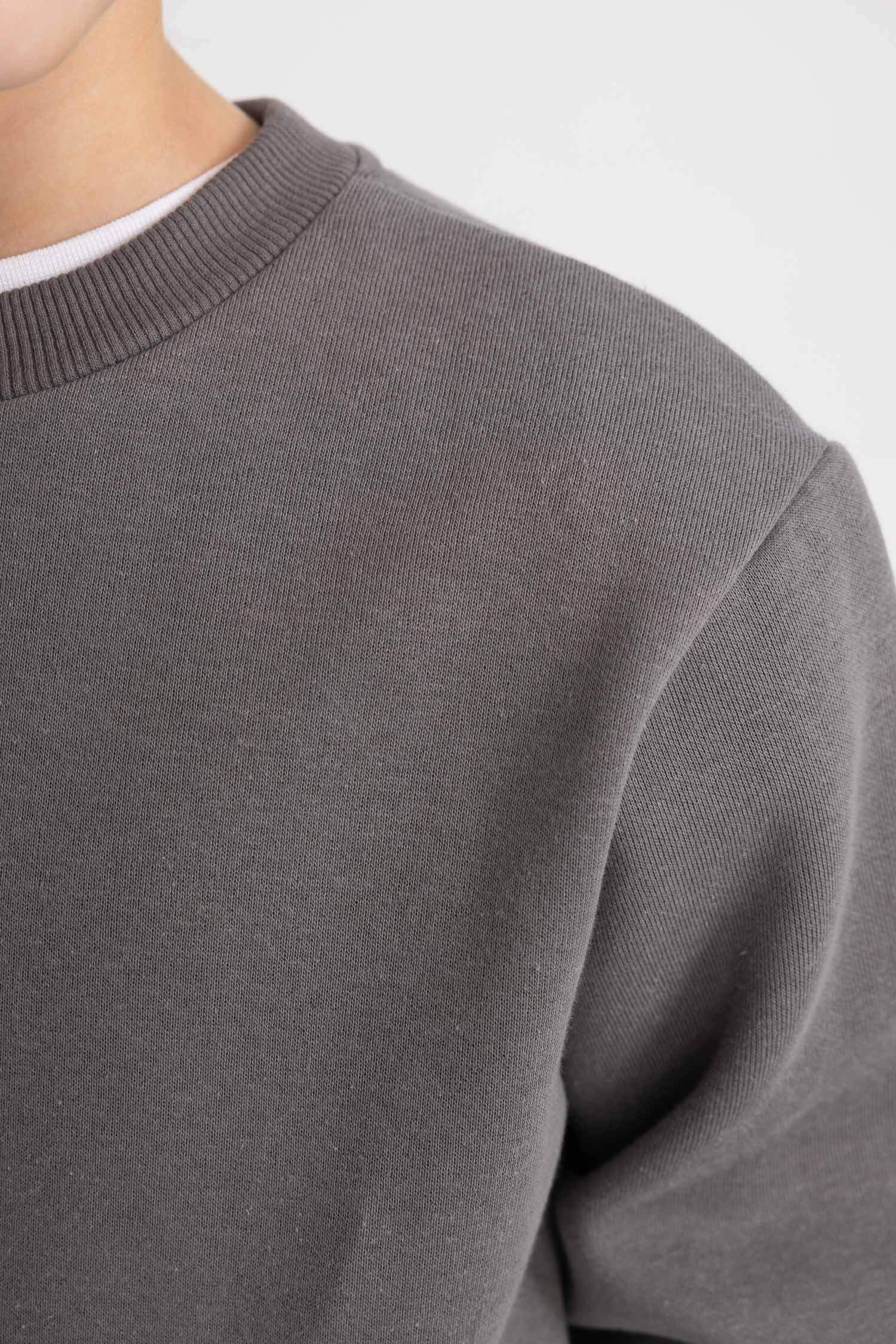 Erkek Çocuk Bisiklet Yaka Basic Düz Sweatshirt