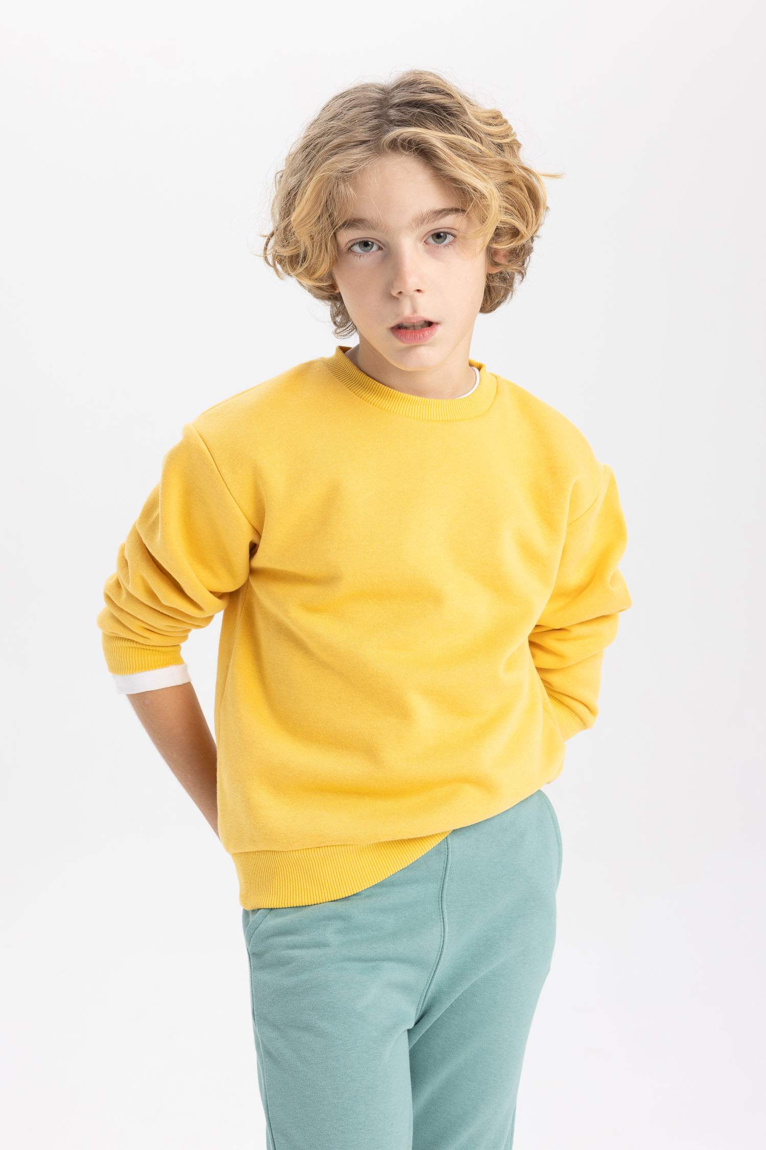 Erkek Çocuk Bisiklet Yaka Basic Düz Sweatshirt