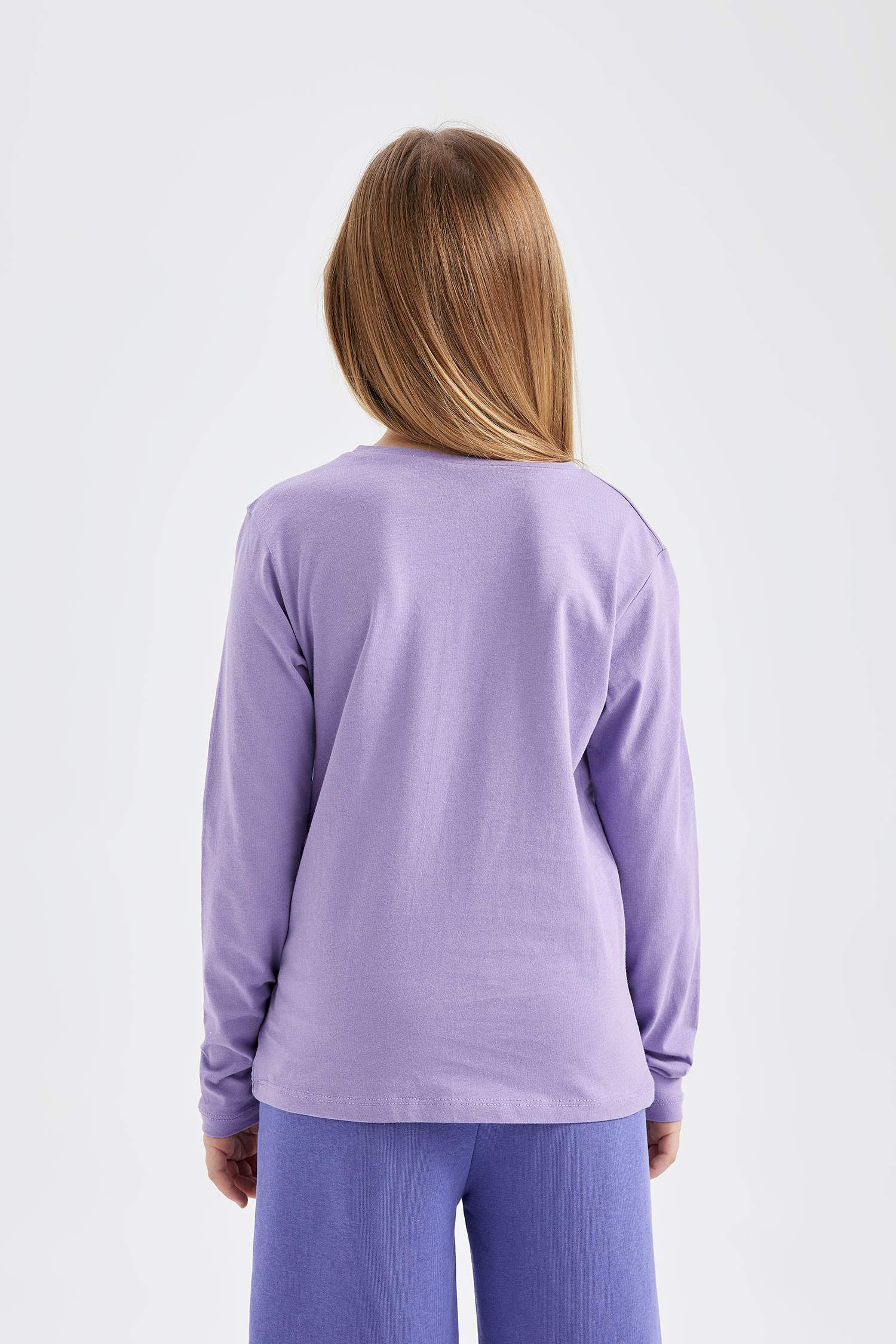 تيشيرت بناتي سادة ردن طويل قصة عادية بياخة مستديرة