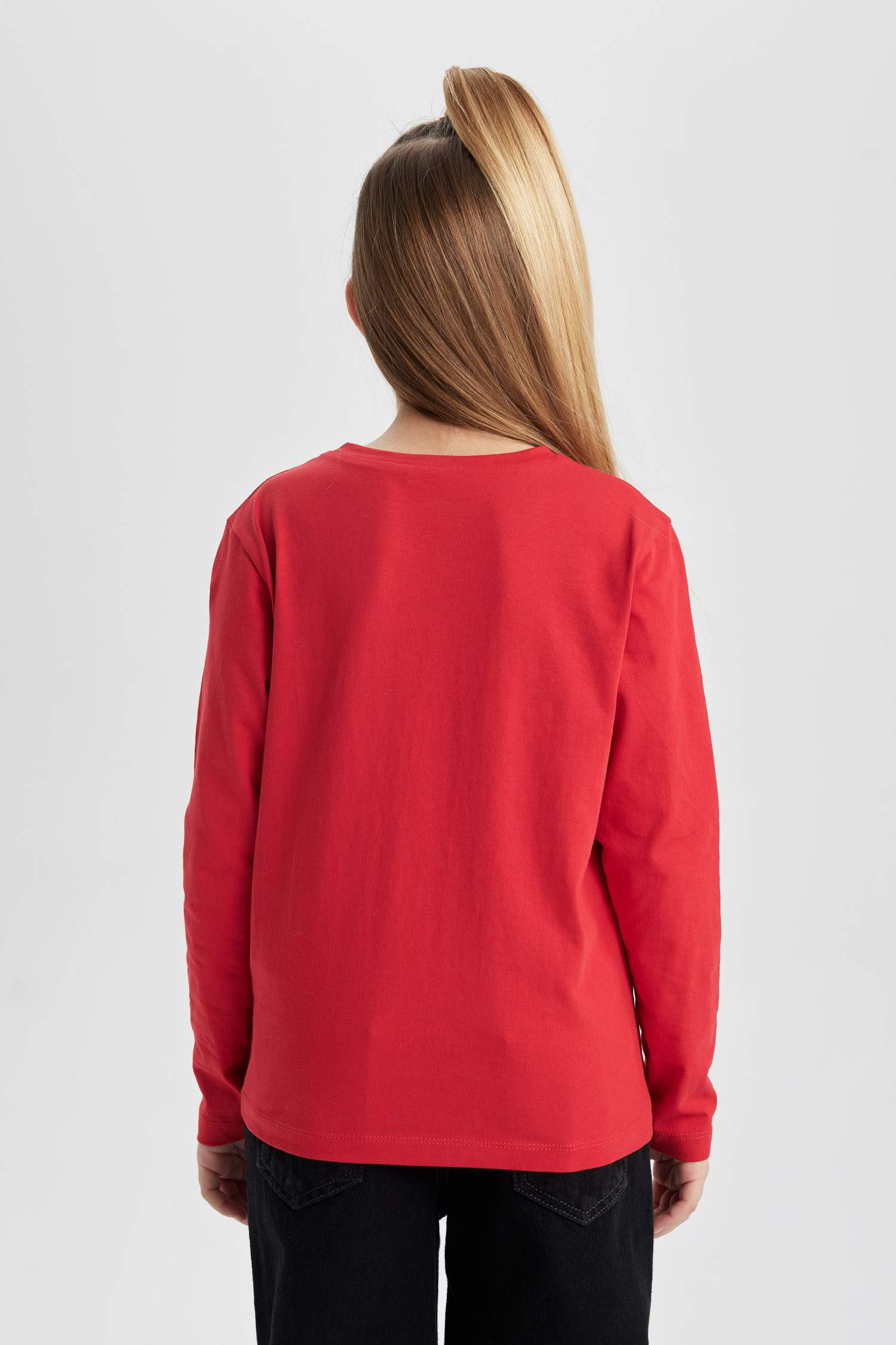 تيشيرت بناتي سادة ردن طويل قصة عادية بياخة مستديرة