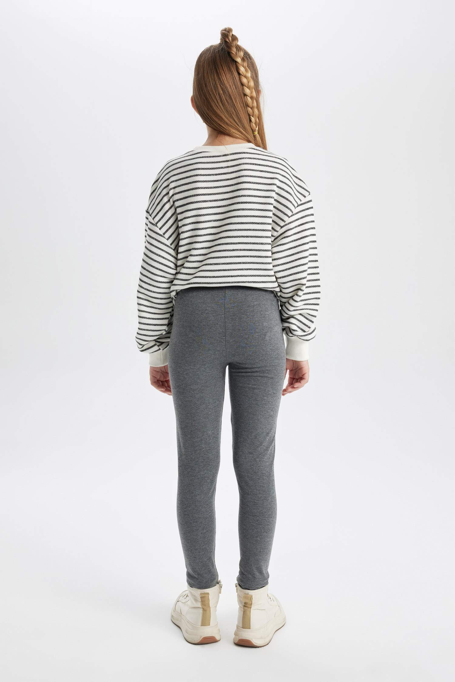 ستريج بناتي قصة عادية