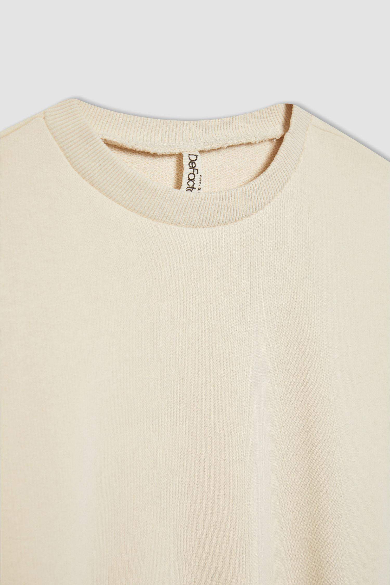 سويت شيرت بناتي سادة قصة عادية بياخة مستديرة