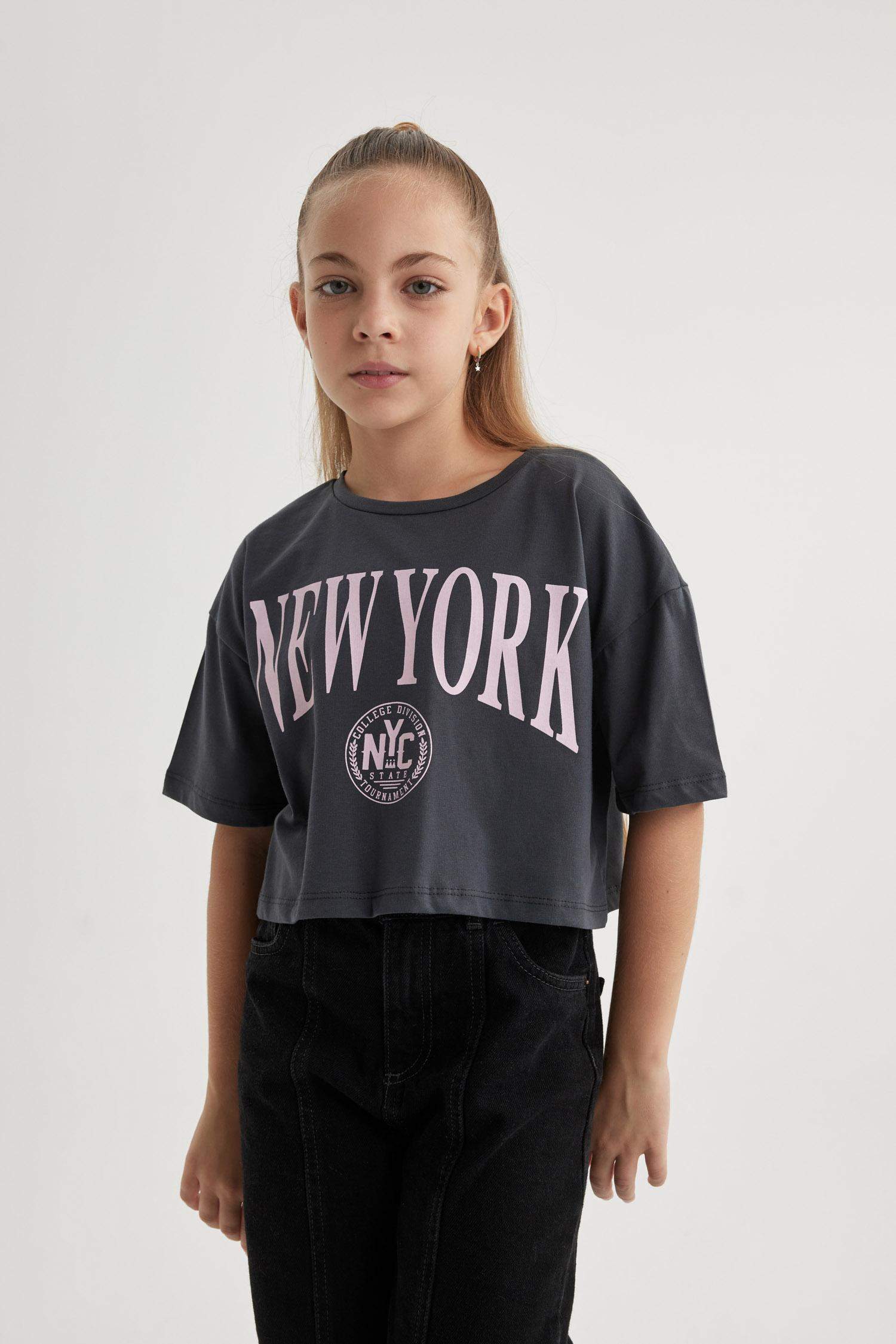 تيشيرت بناتي كروب قصة عادية بياخة مستديرة - قطعتين