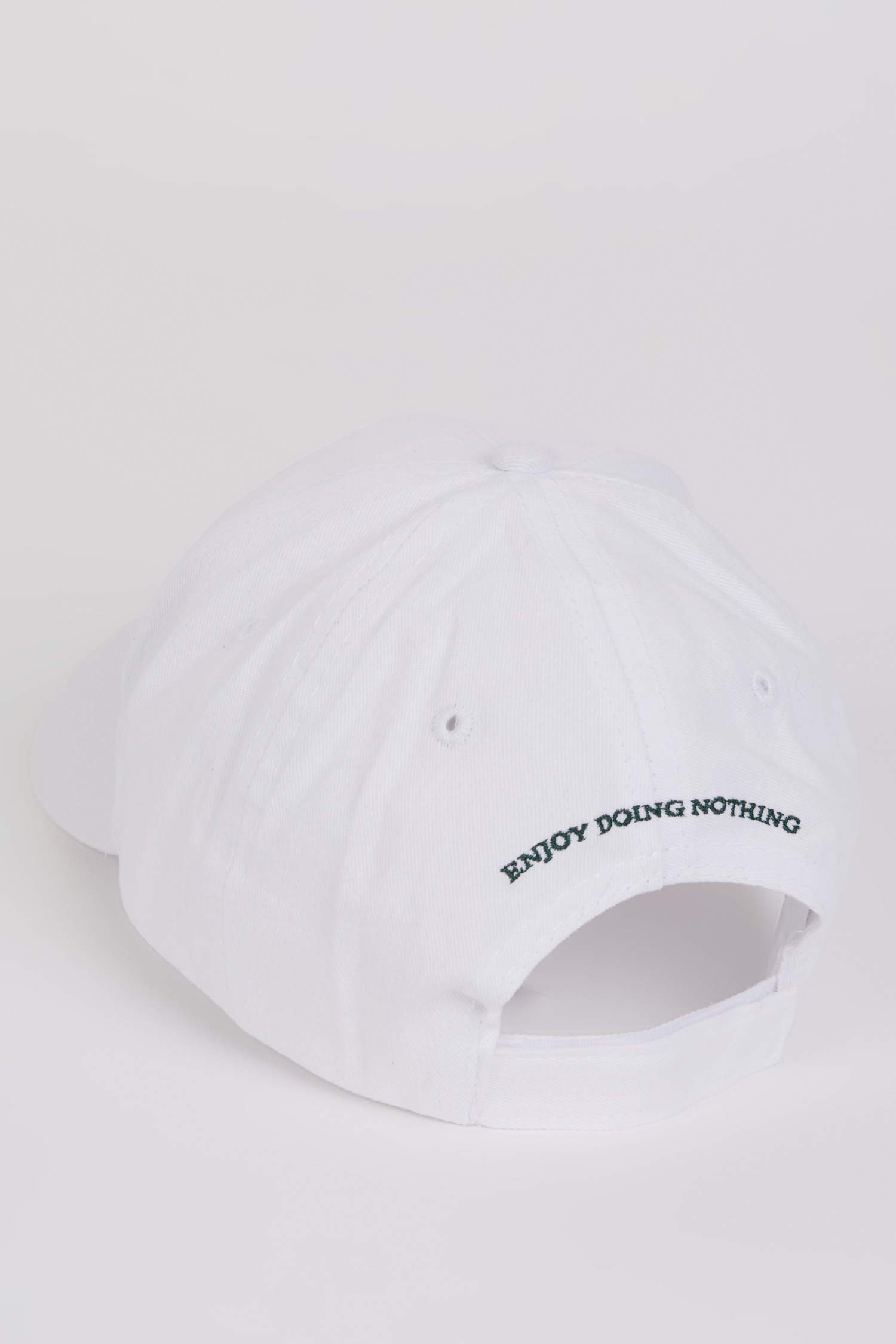 Woman Embroidered Cotton Cap