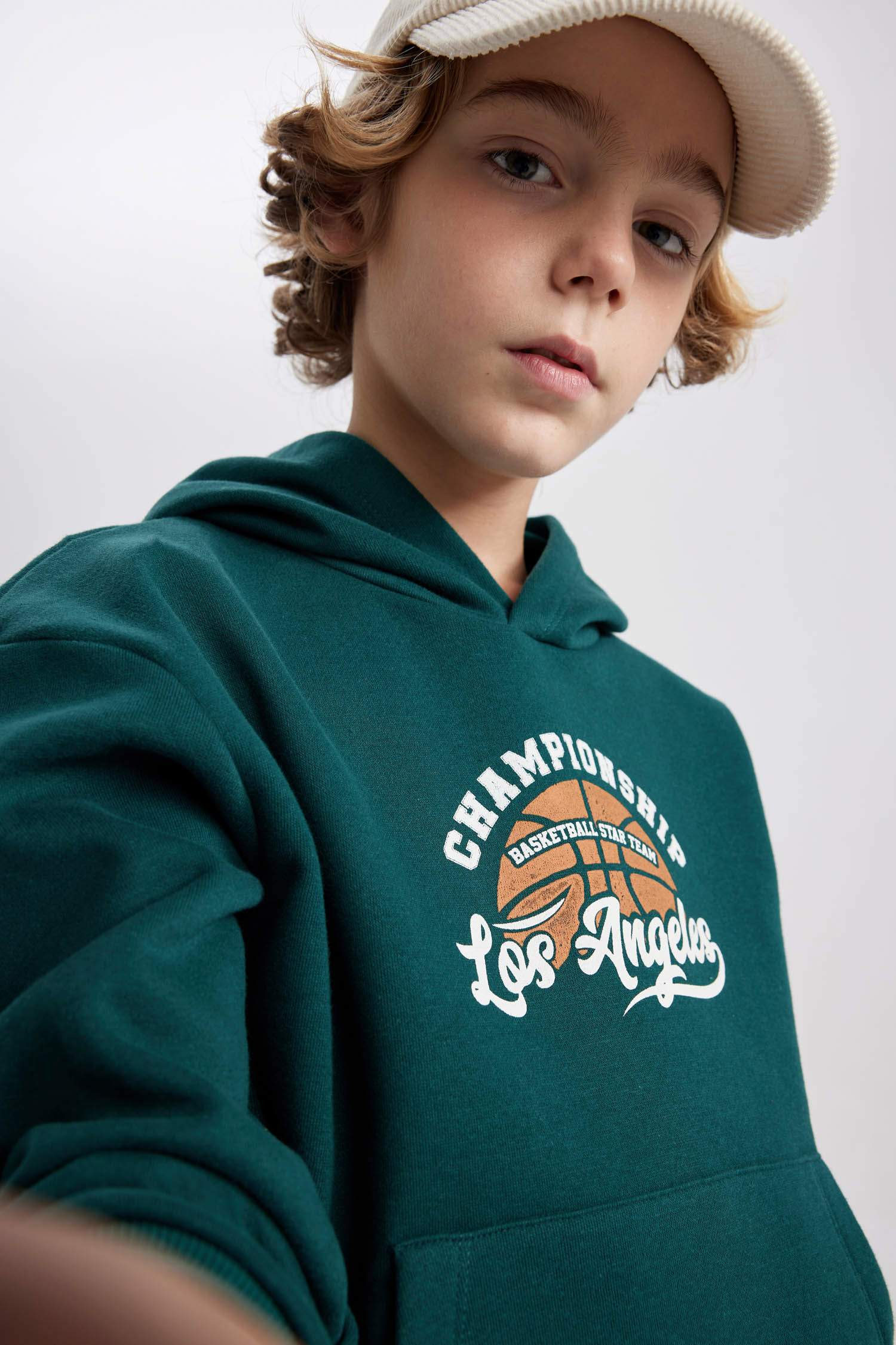Boy Regular Fit Hooded Sweatshirt