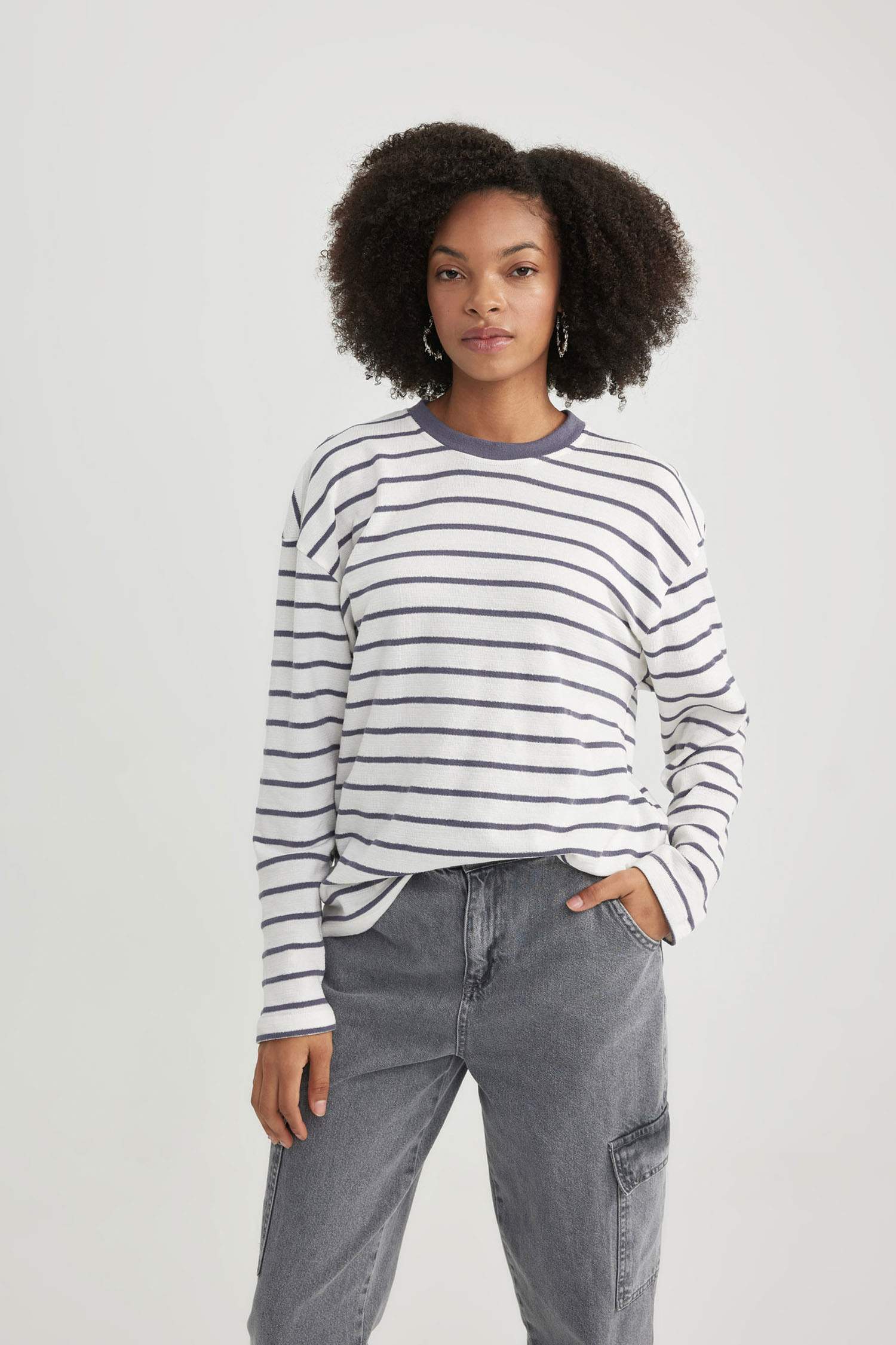 Bisiklet Yaka Çizgili Uzun Kollu Tişört