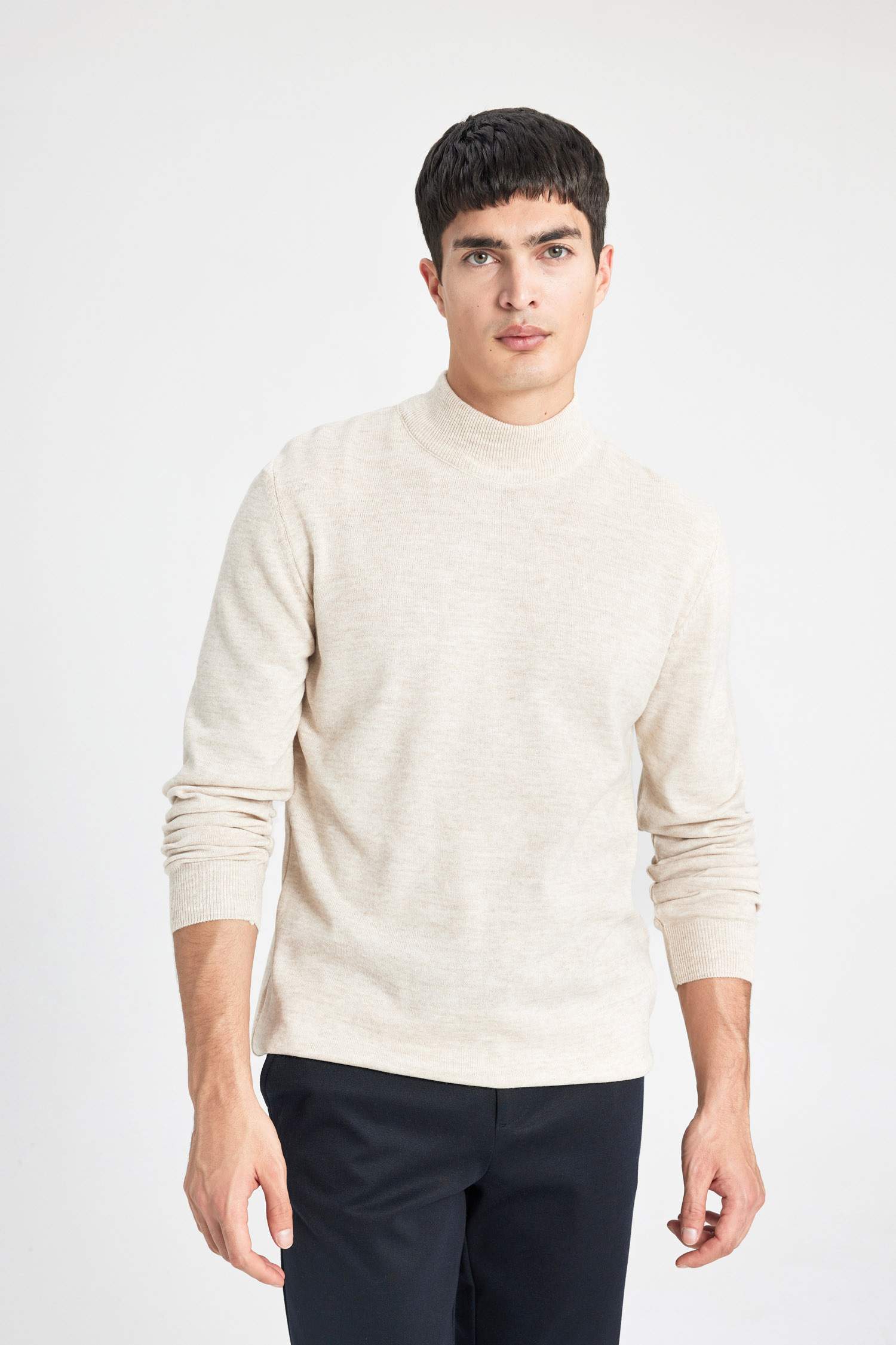 Slim Fit Pullover