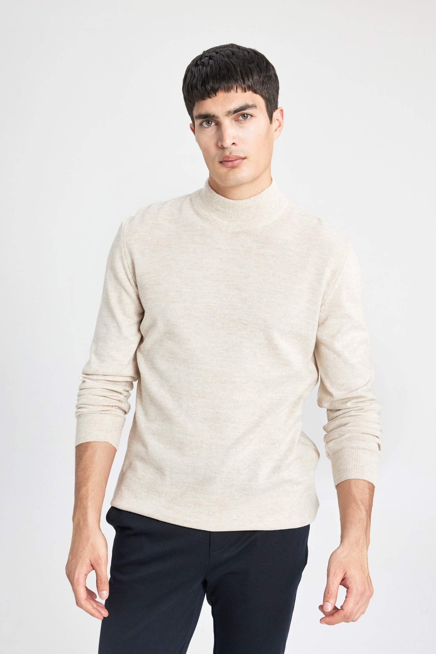 Slim Fit Pullover