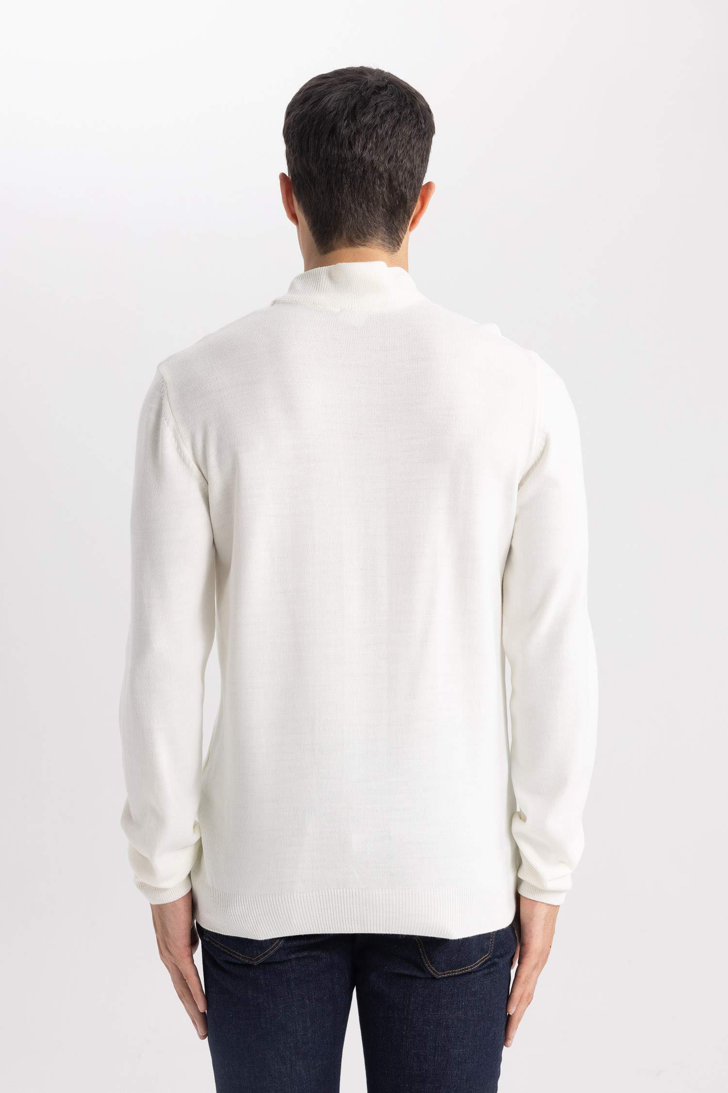 Slim Fit Dar Kesim Kazak