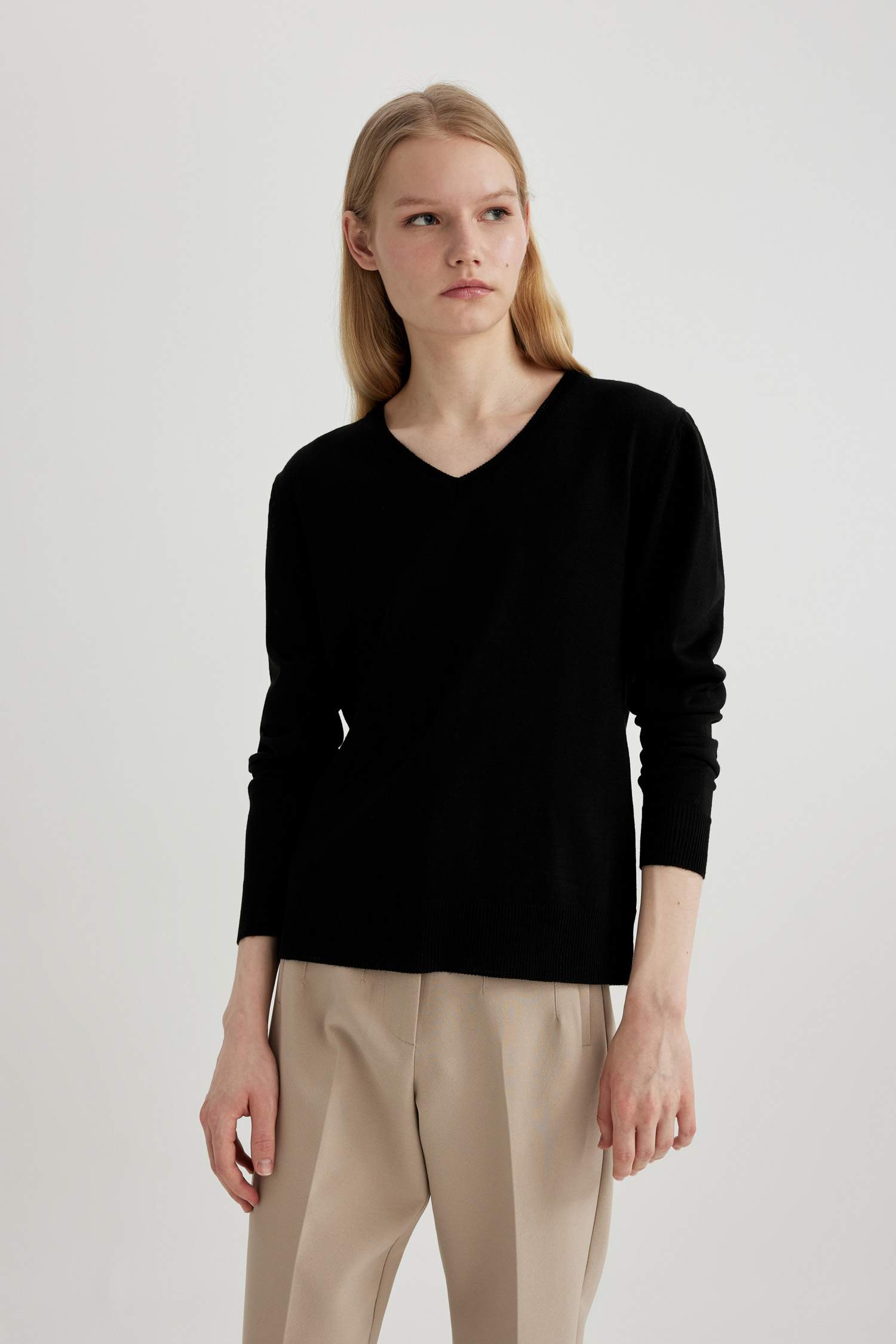 بلوز تريكو قصة عادية