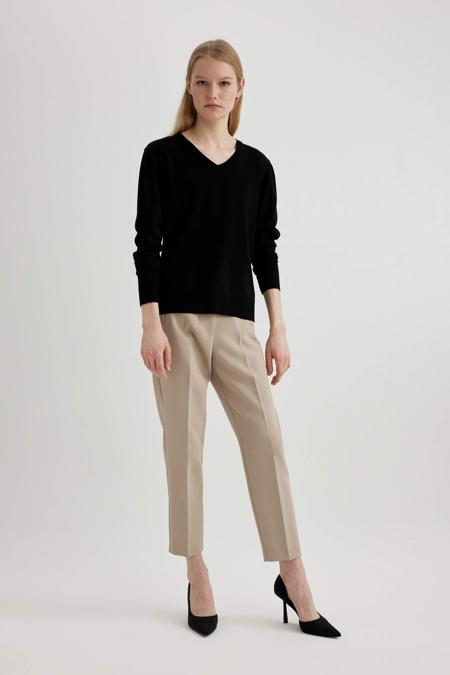 بلوز تريكو قصة عادية