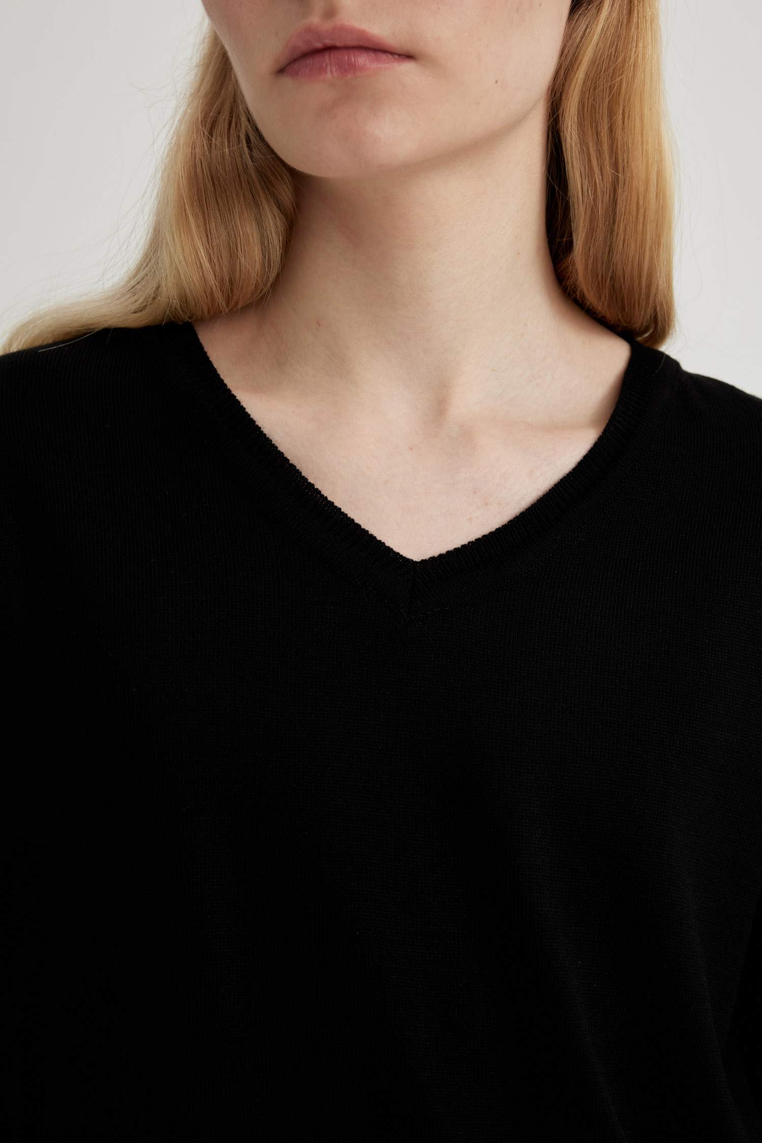 بلوز تريكو قصة عادية