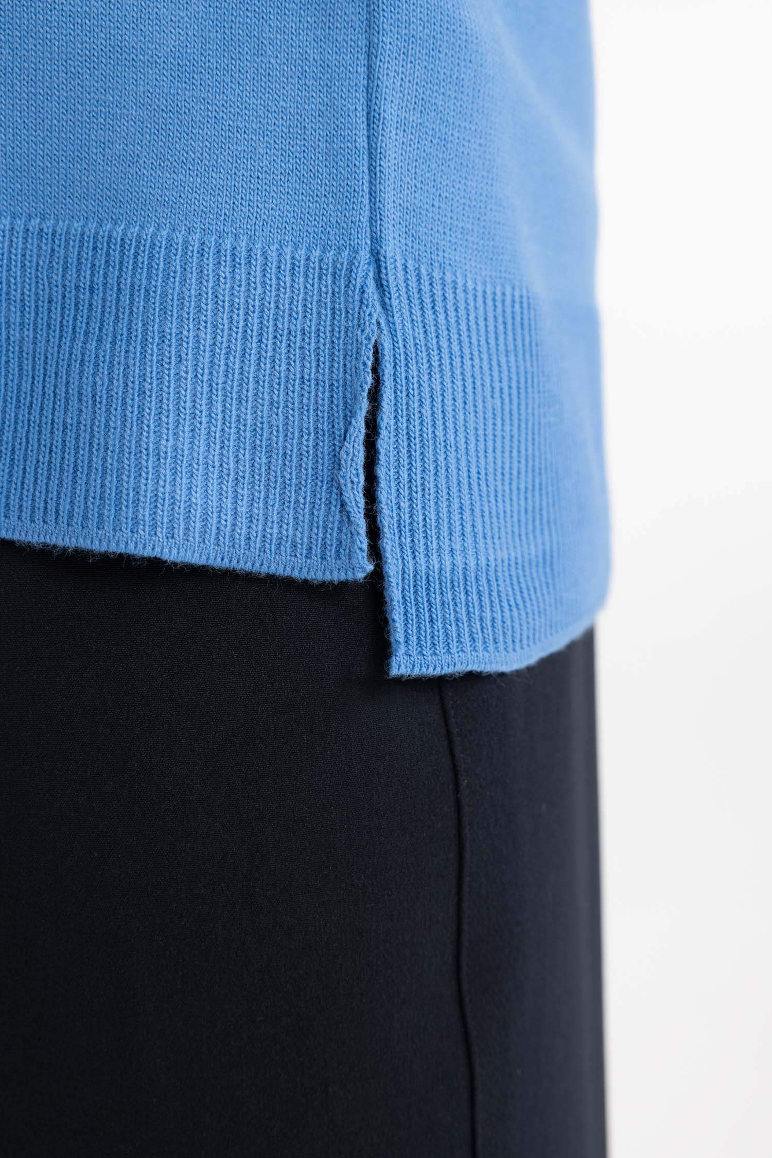 بلوز تريكو قصة مريحة