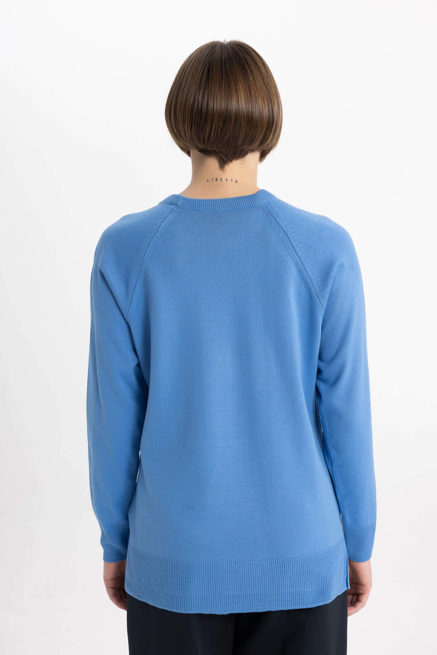 بلوز تريكو قصة مريحة