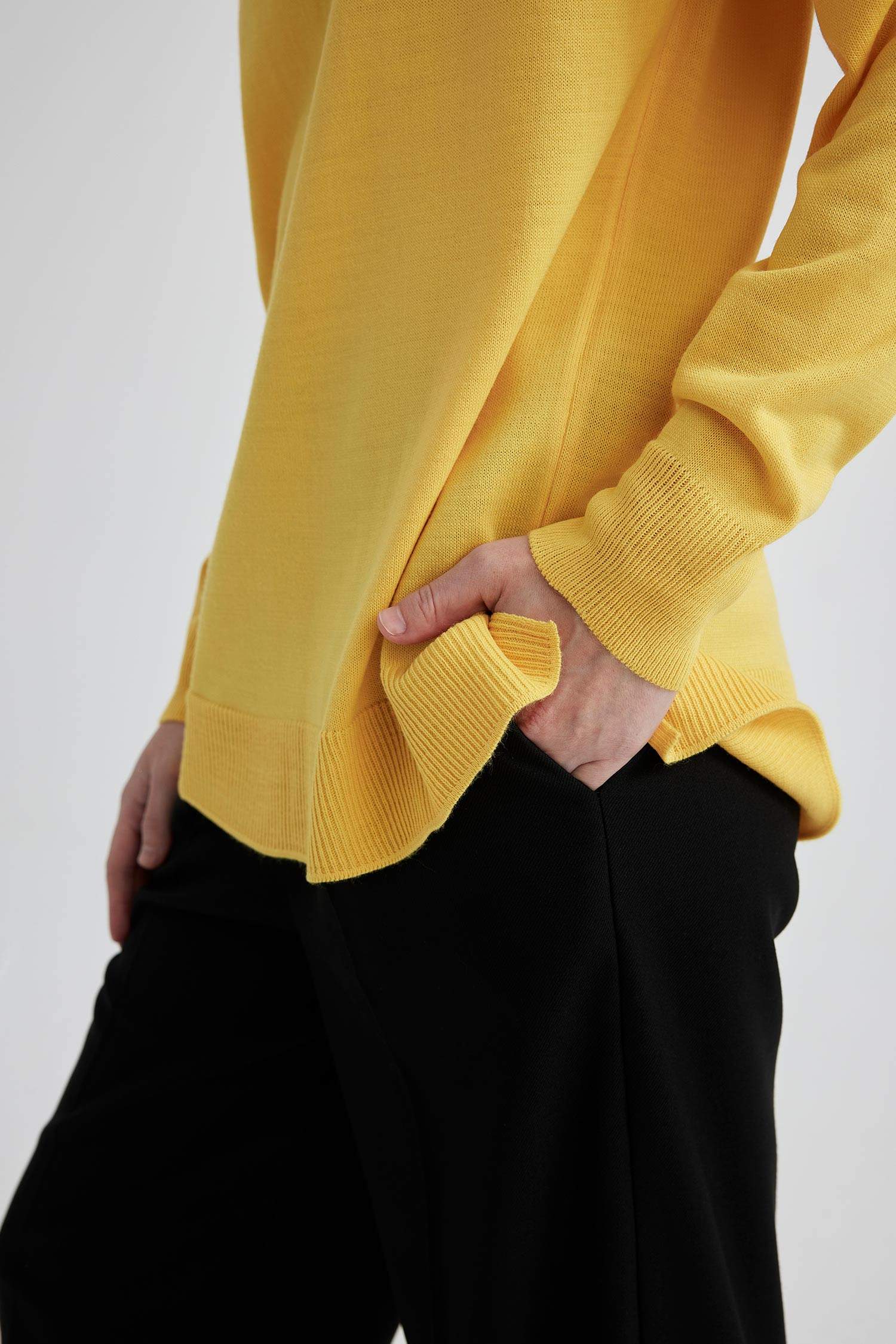 Relax Fit Bisiklet Yaka Triko Kazak