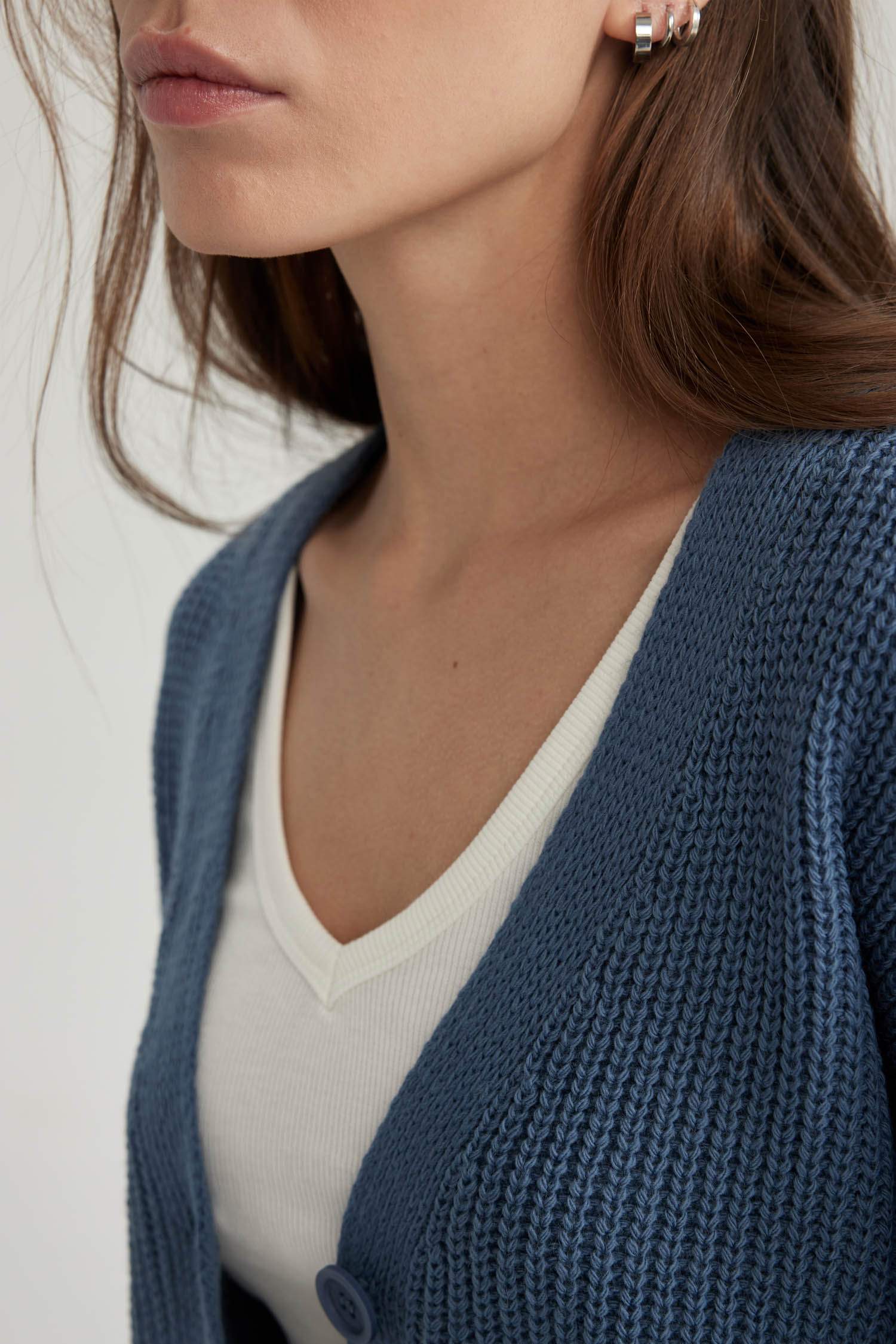 Regular Fit V-Neck Cardigan