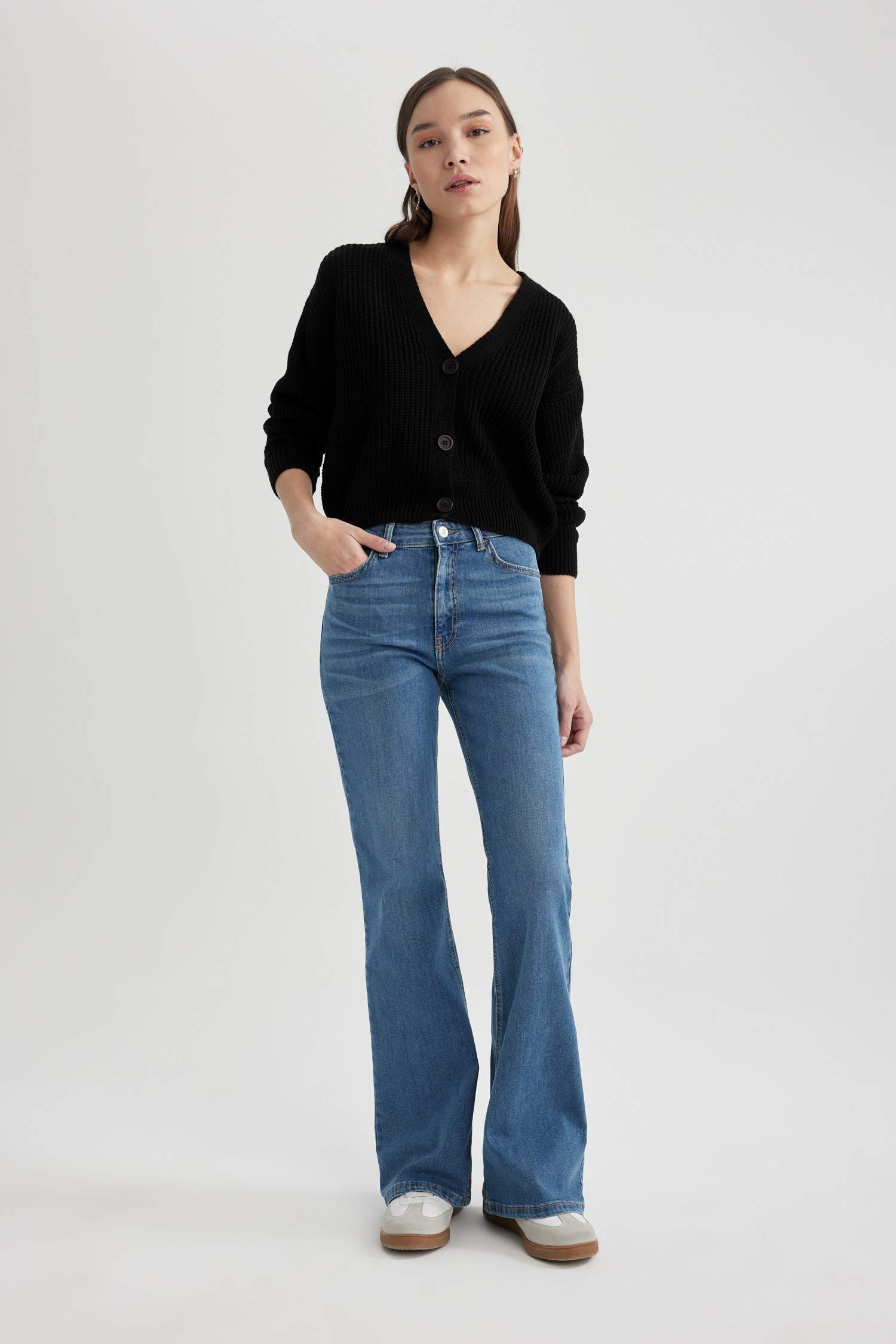 Regular Fit V Yaka Hırka