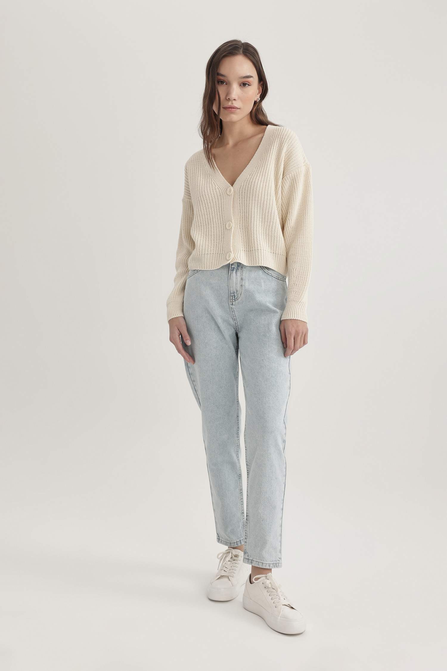 Regular Fit V Yaka Hırka