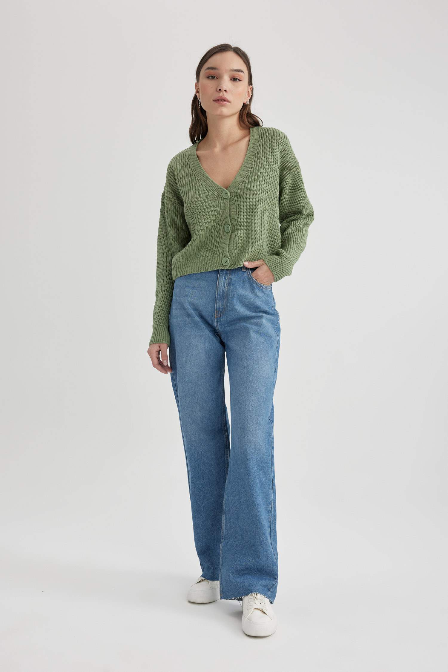 Regular Fit V-Neck Cardigan