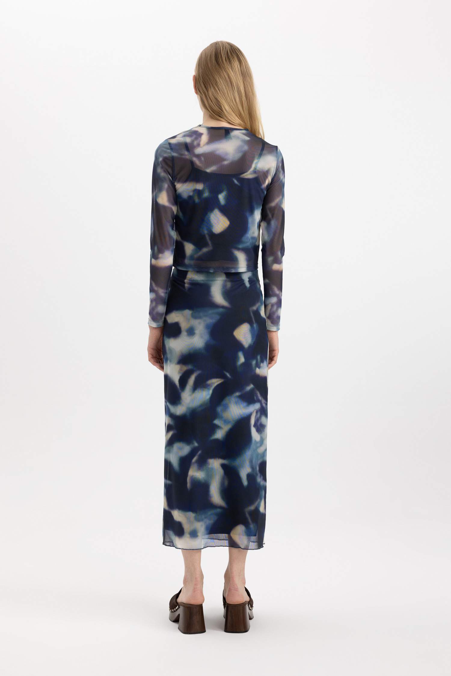 Jupe midi crayon en tulle doublée à motif batik à taille normale