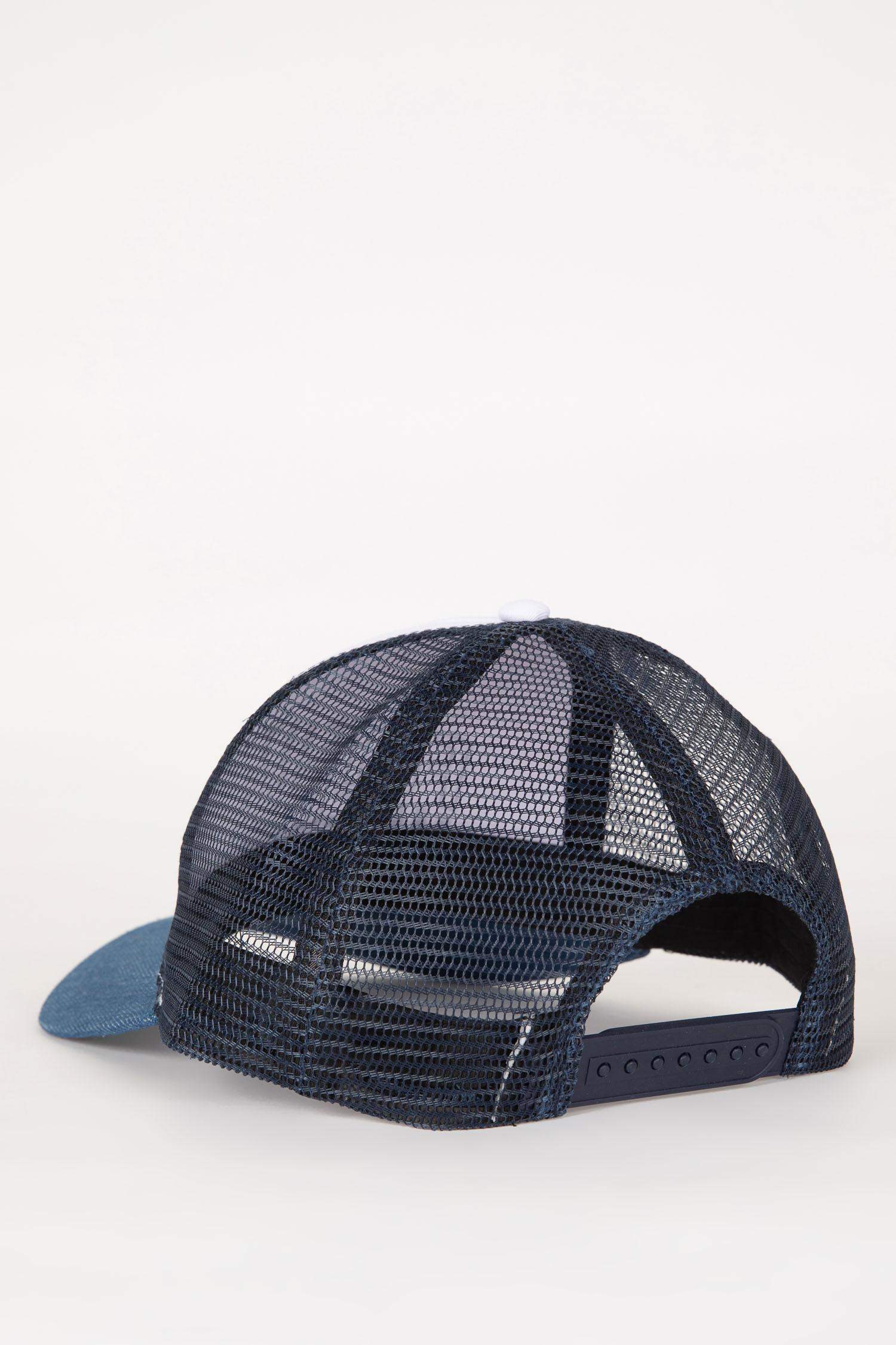 Man Woven Printed Hat