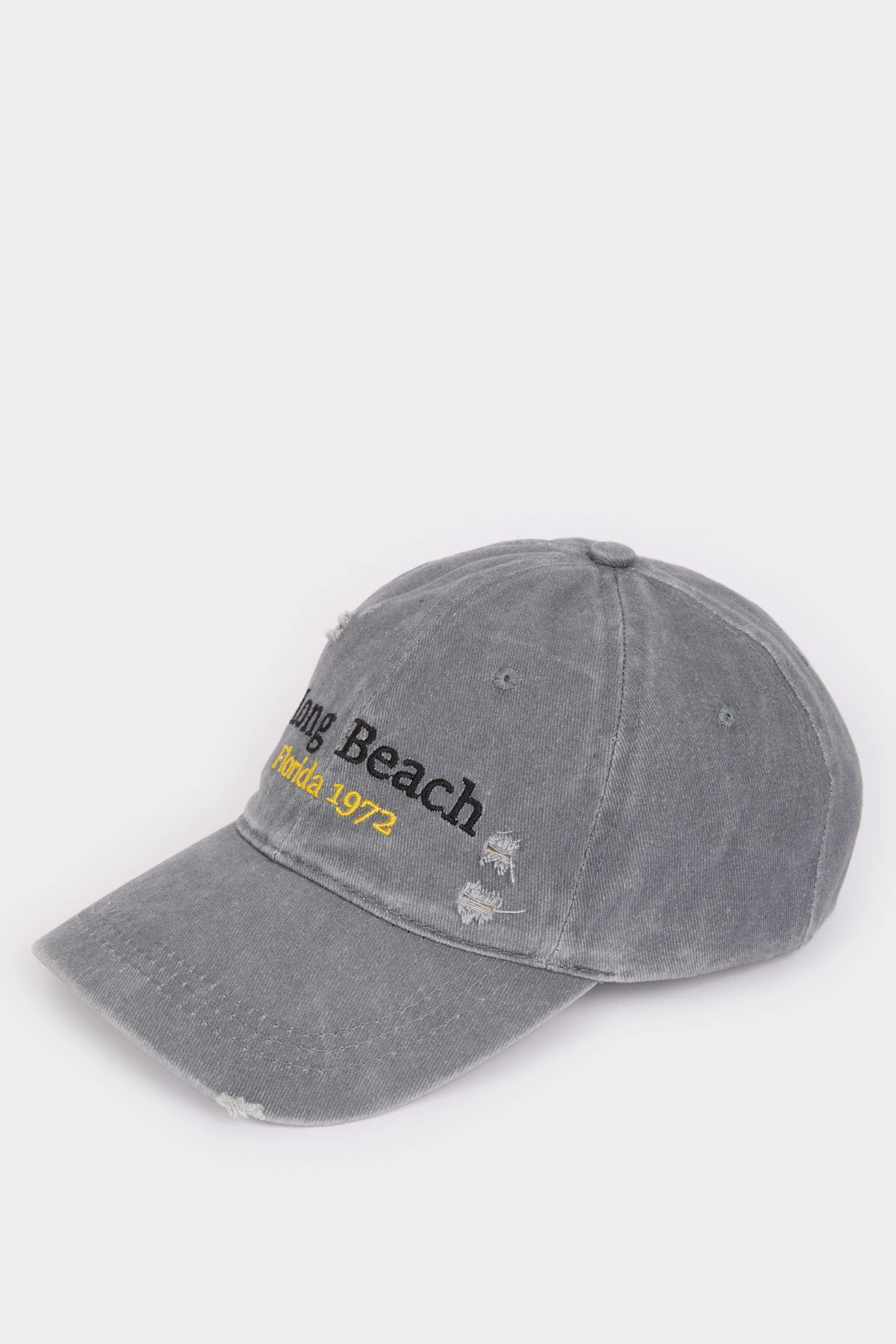 شفقة كاب جينز رجالي مطرز