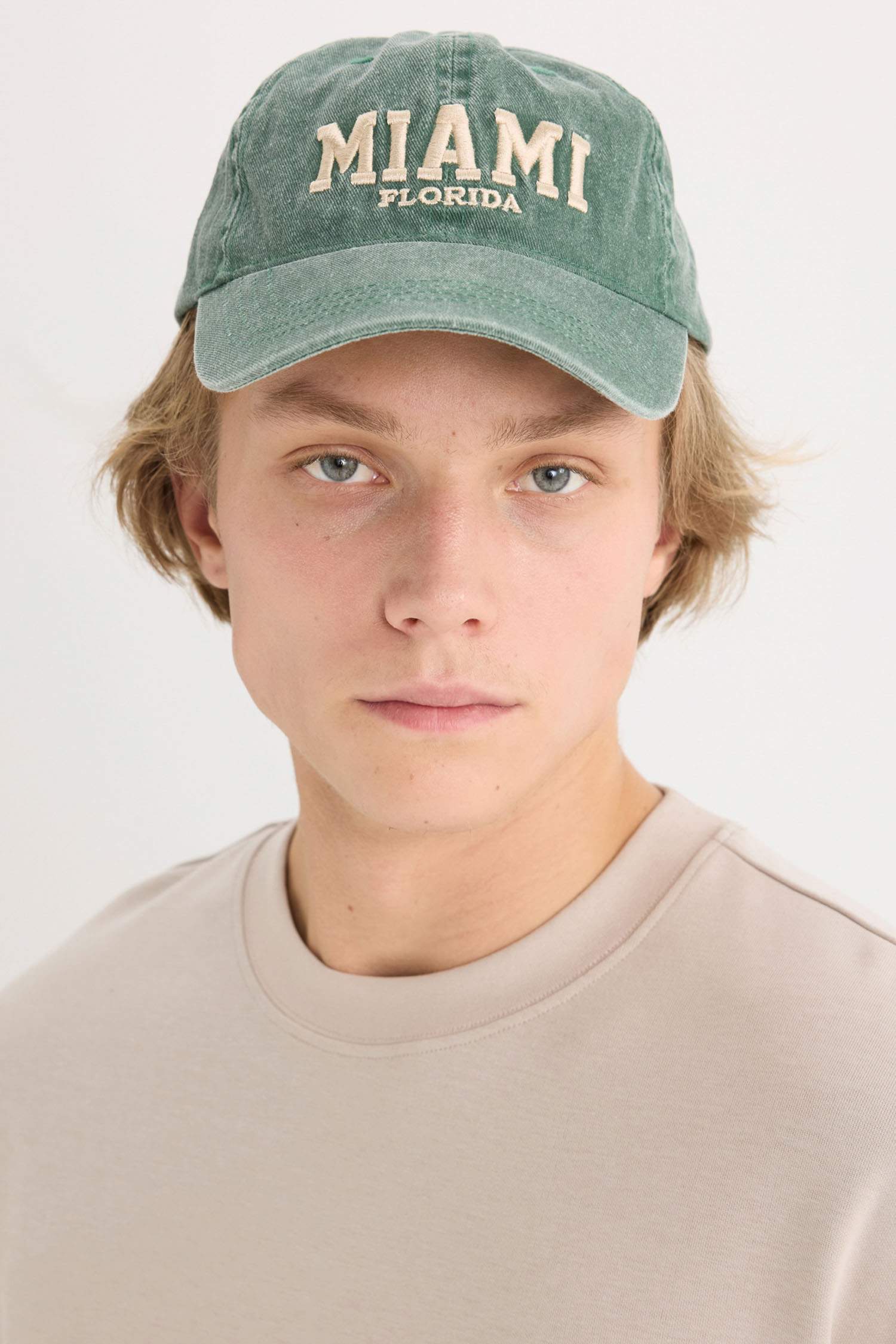 Unisex Embroidered Woven Baseball Denim Cap