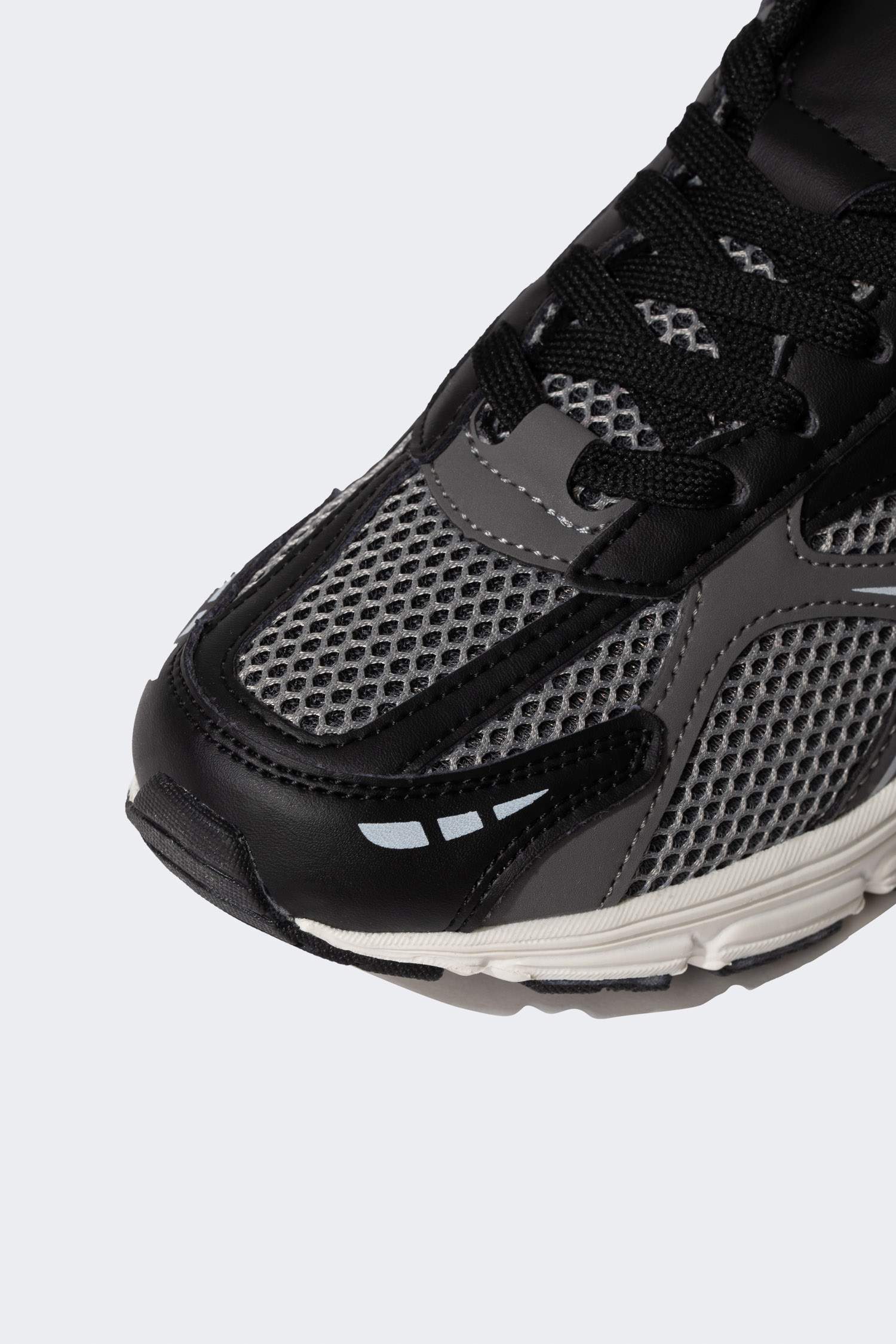 Спортивная обувь для мальчиков