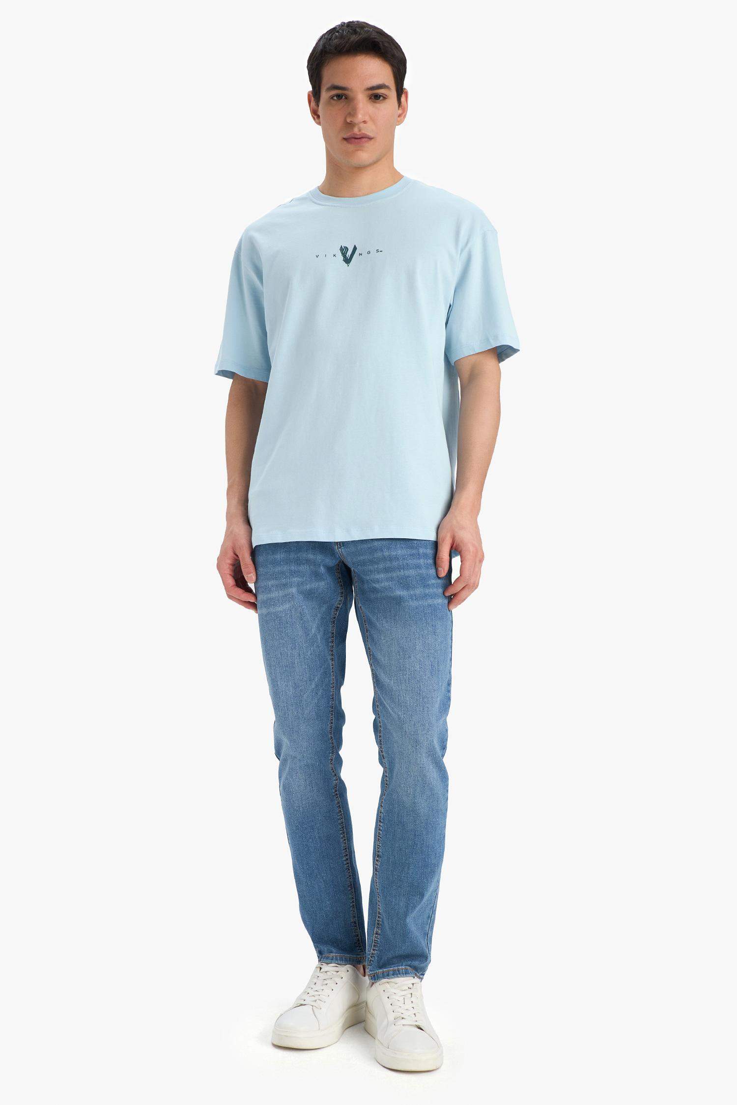 %100 Pamuk Vikings Comfort Regular Fit Rahat Kalıp Bisiklet Yaka Sırt Baskılı Kısa Kollu Tişört