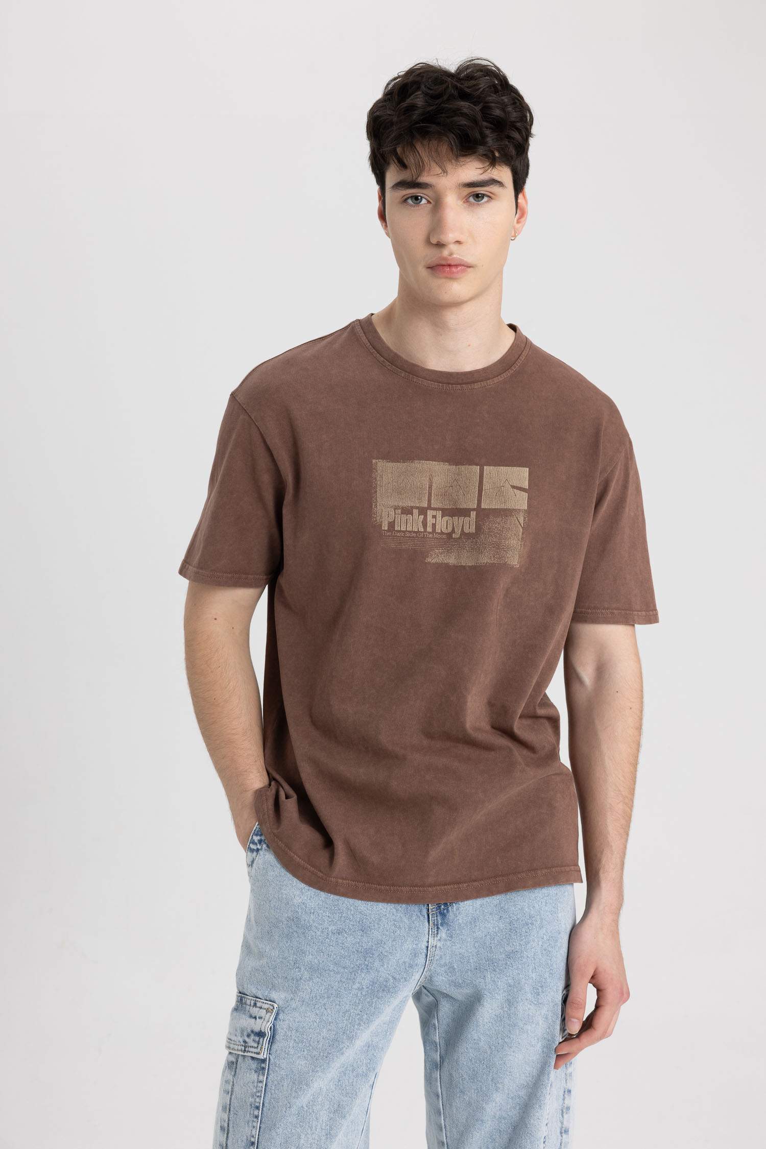 تيشيرت جيرسي قصة عادية بياخة مستديرة Pink Floyd