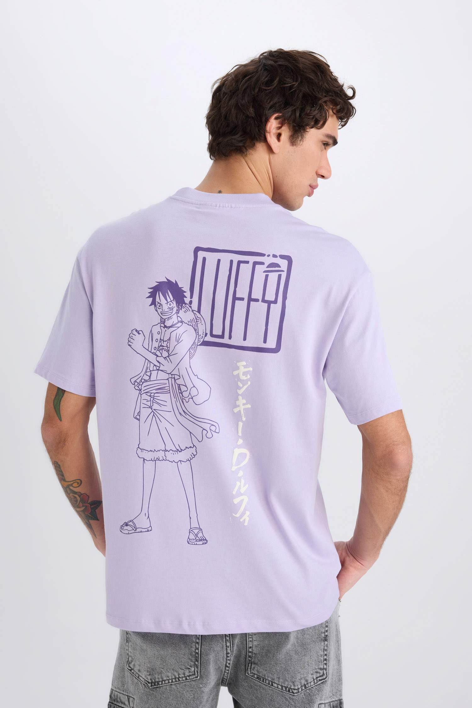 One Piece Лицензиялық дөңгелек жаға үлкен Қысқа жеңді футболка