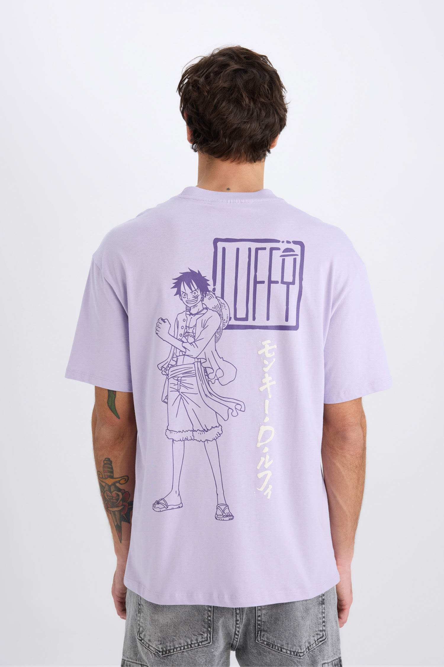 One Piece Лицензиялық дөңгелек жаға үлкен Қысқа жеңді футболка