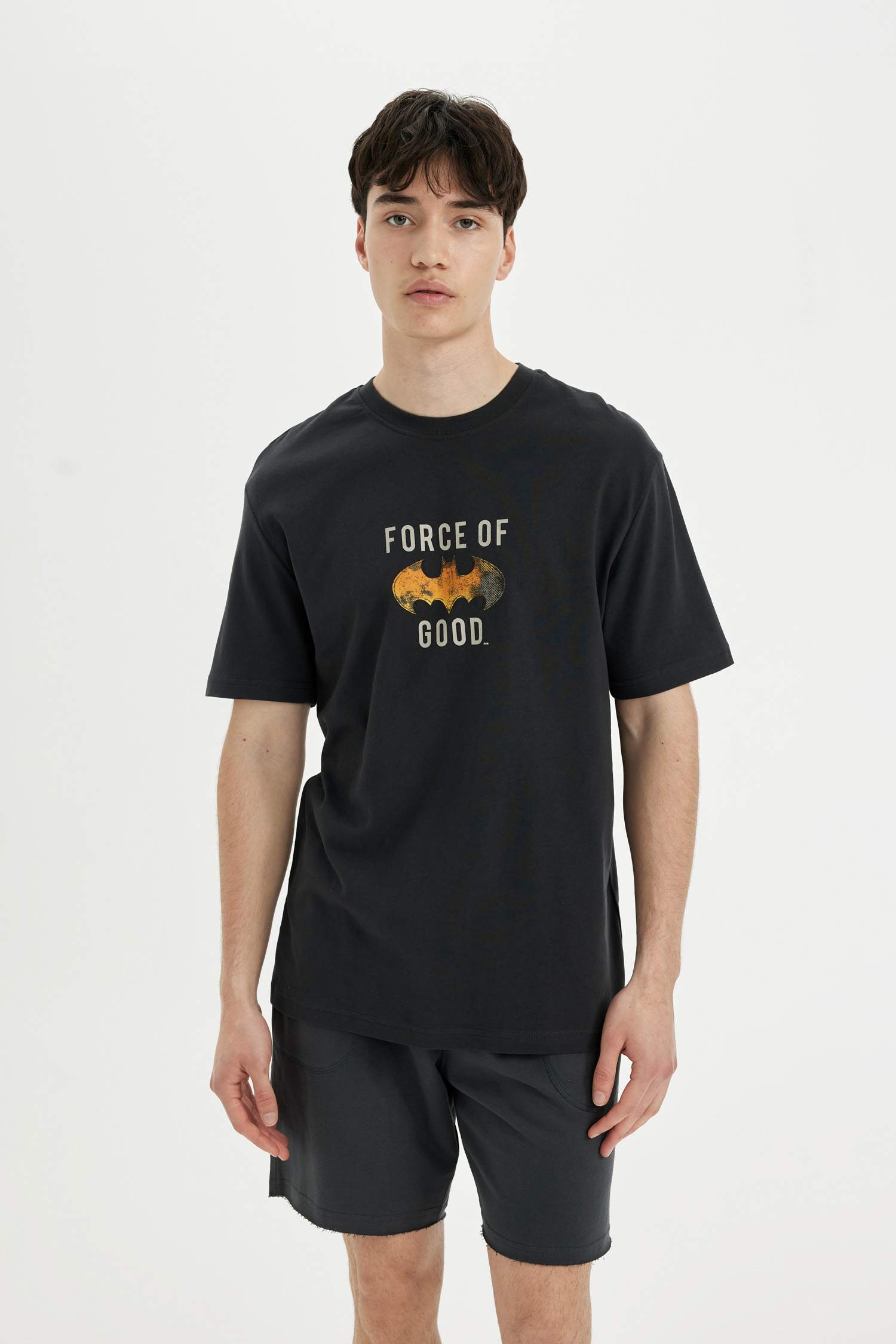 Regular Fit Batman Licence Crew Neck Short Sleeve T-Shirt