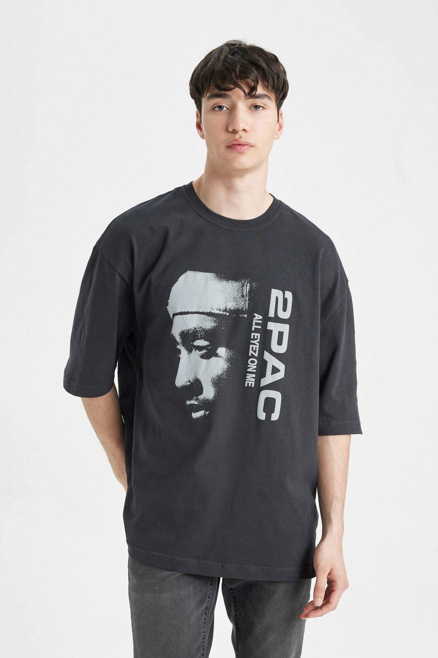 Anthracite Man Tupac Shakur Loose Fit Crew Neck T-Shirt 3105525