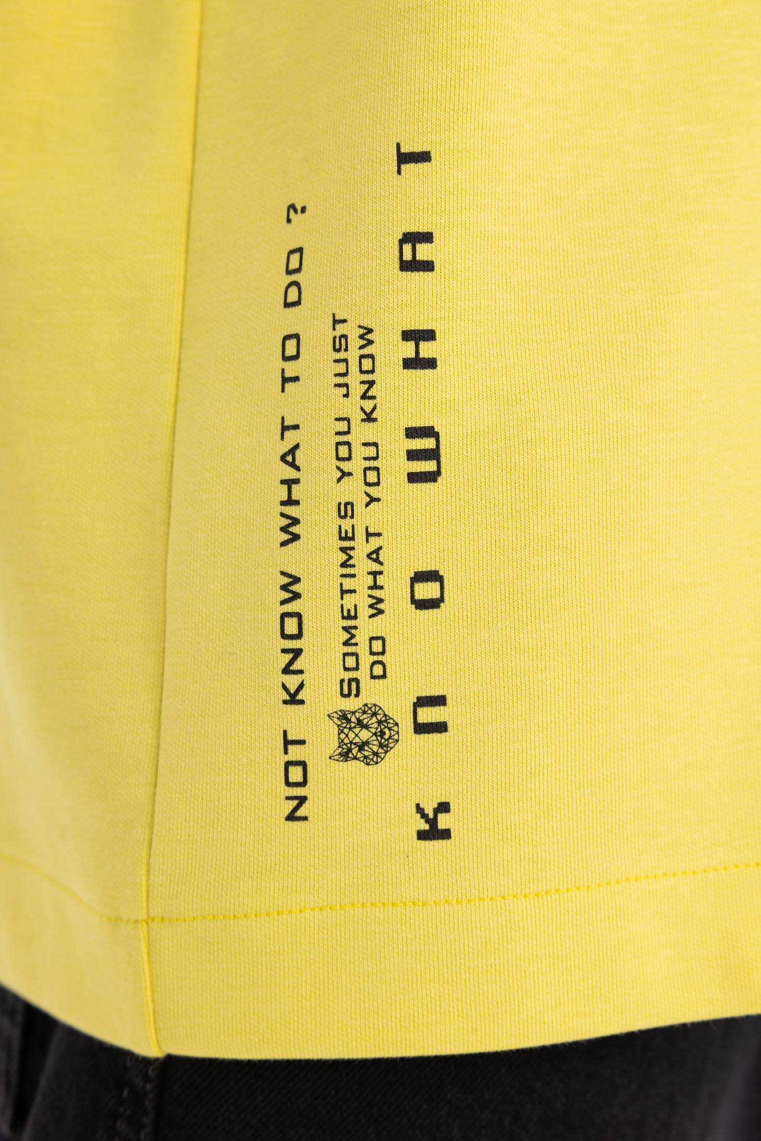 дөңгелек жаға минималл Қысқа жеңді футболка