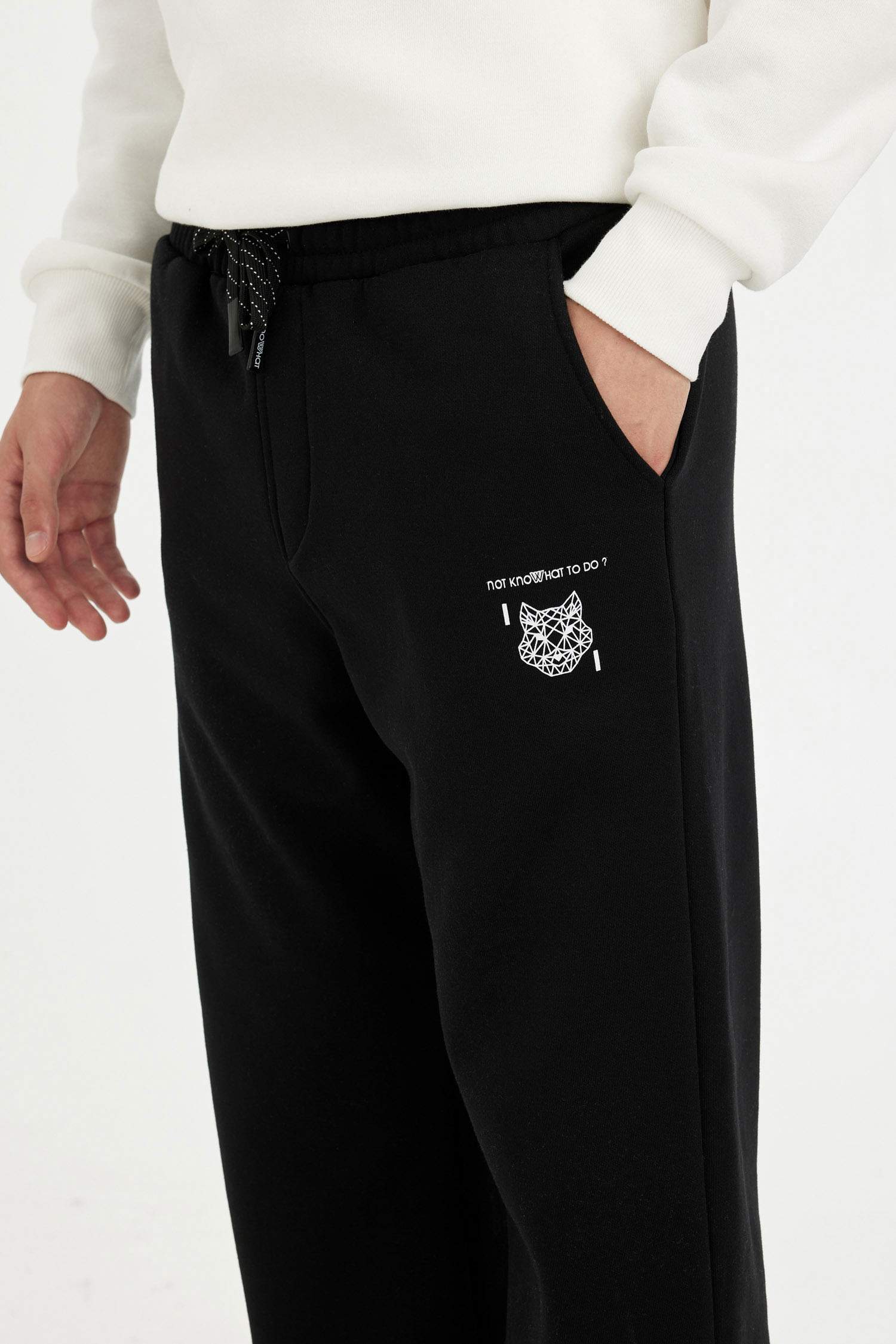 Oversize Fit Wide Leg With Pockets Trousers