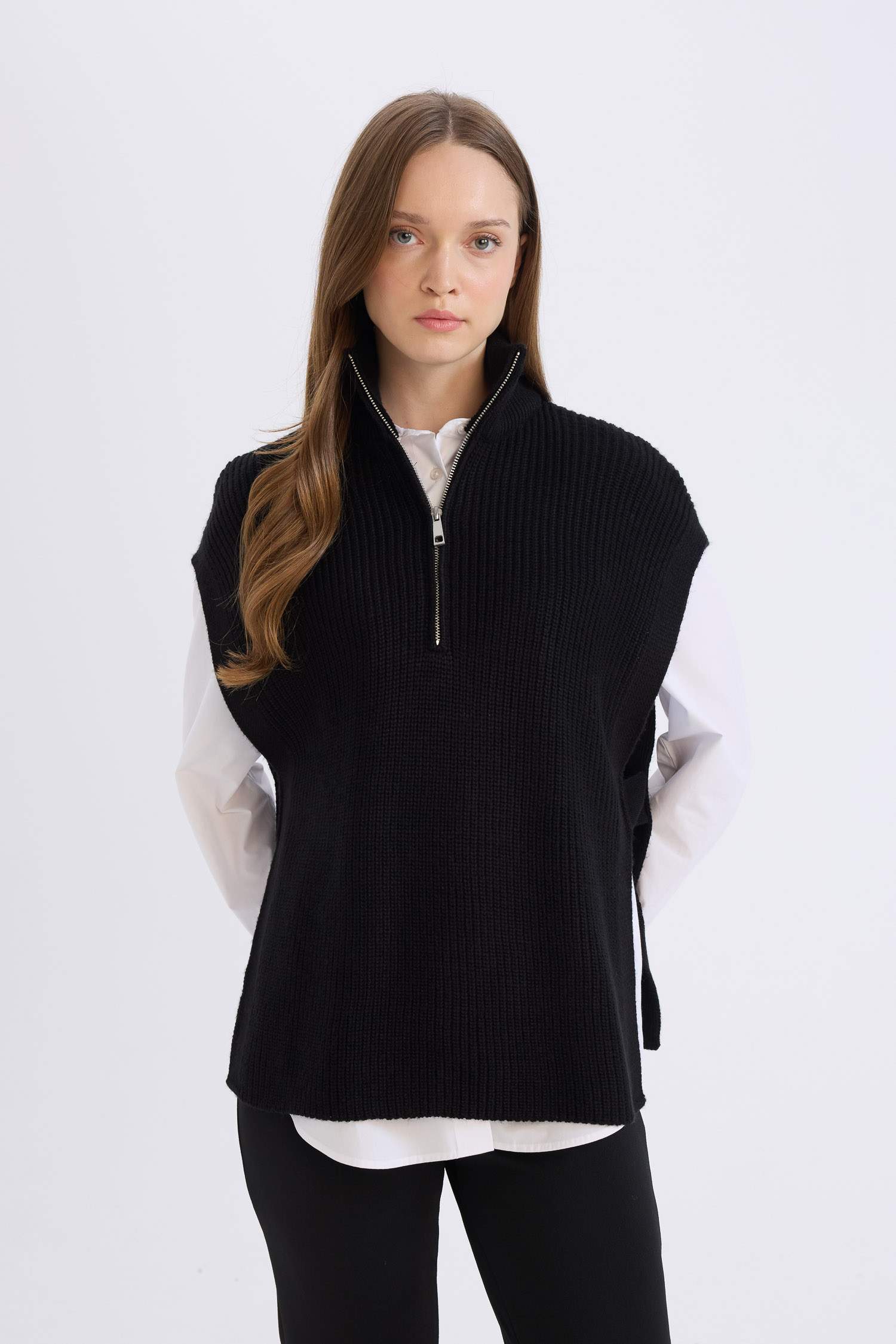 بلوفر كت قصة عادية بياقة مدورة