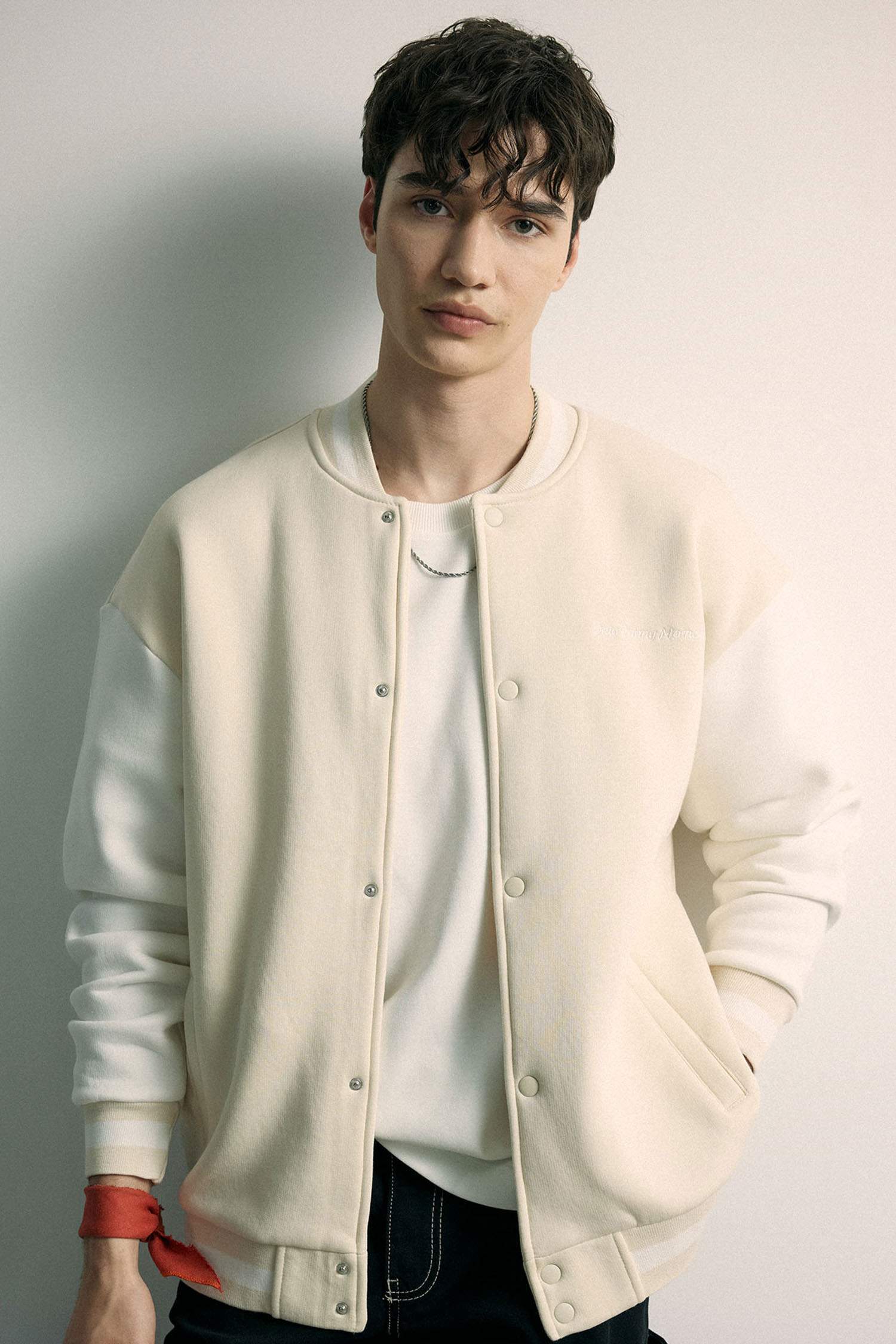 Oversize Geniş Kalıp Bomber Hırka Kolej Yaka Çıtçıt Kapamalı Cepli İçi Yumuşak Tüylü