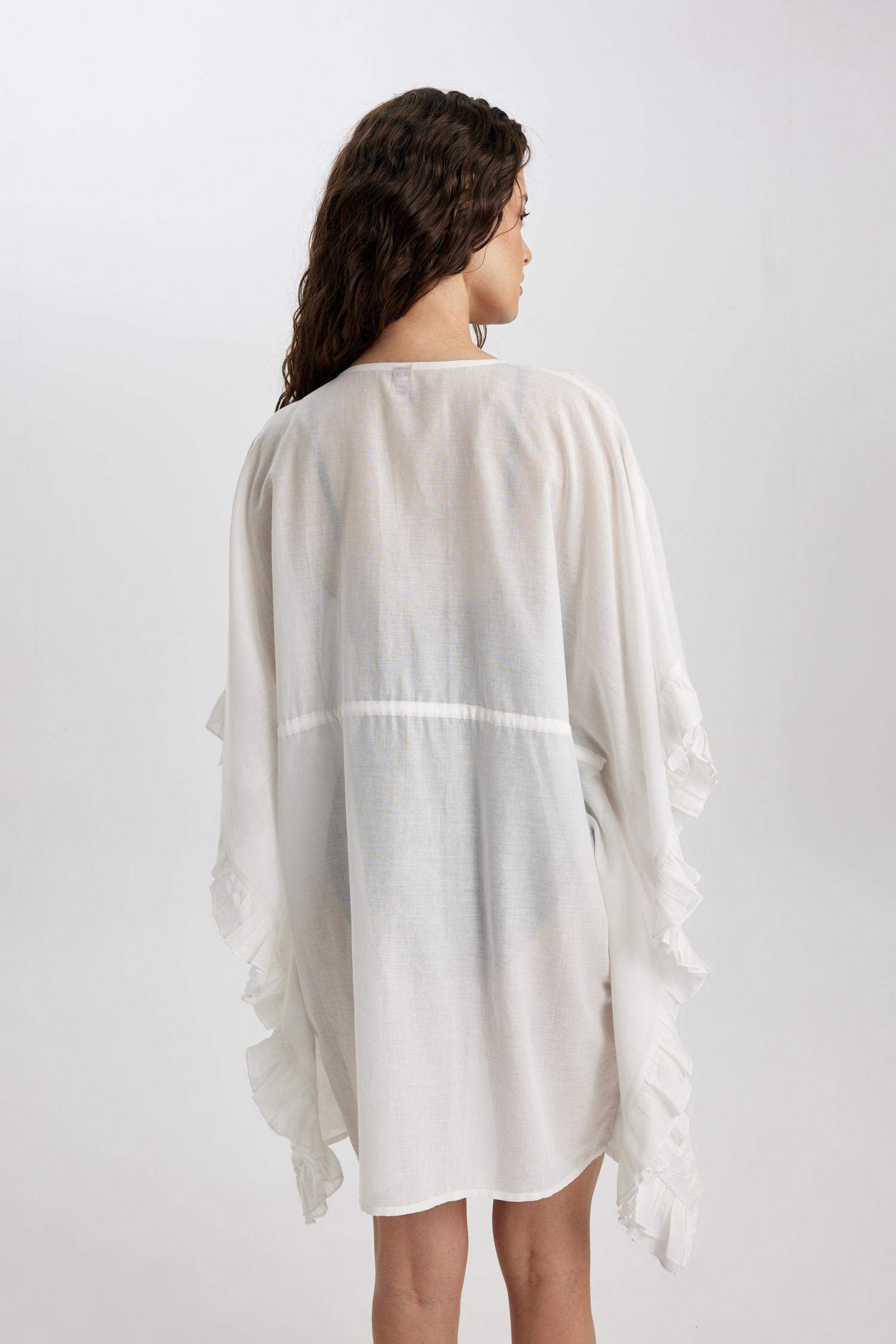 V Yaka Baskılı Beyaz Kimono-Fall in Love